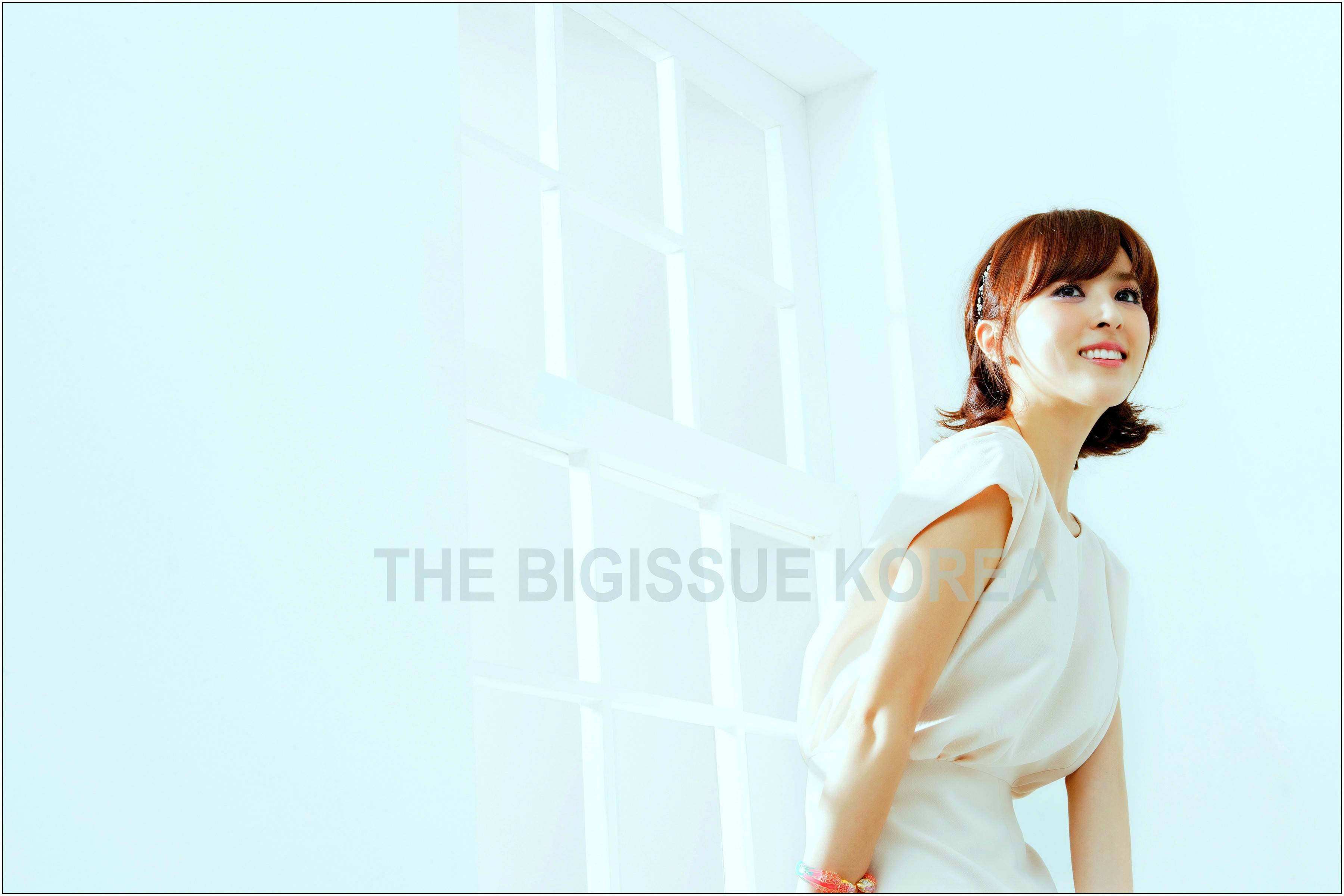 3600x2400 Han Hye Jin Wallpaper