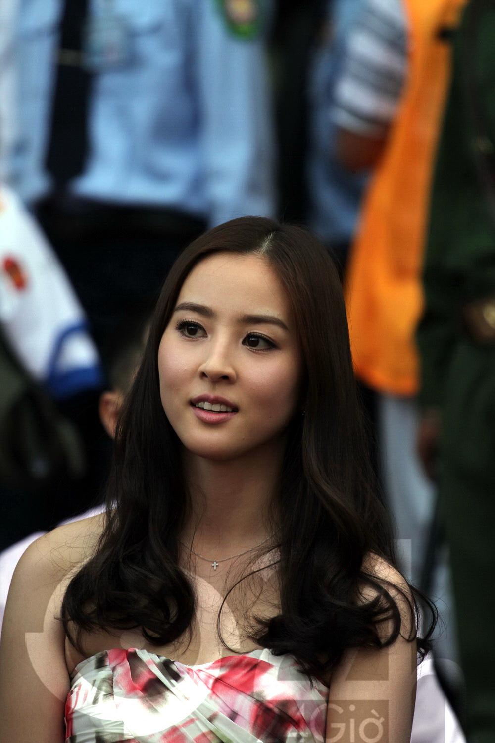 1000x1500 military wallpaper: Han Hye jin New Wallpaper