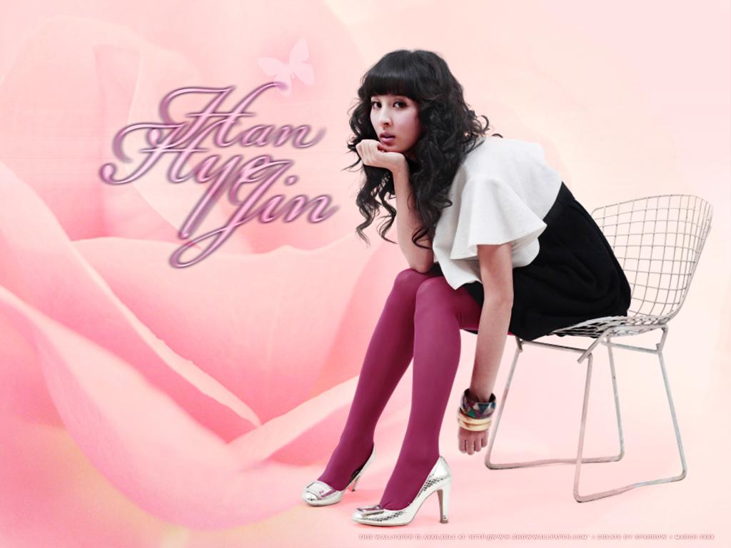 1024x768 Girl 'n Rose 'Han Hye Jin : 한혜진' Wallpaper
