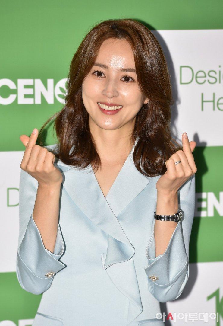 740x1080 Han Hye Jin Gallery (한혜진) HanCinema