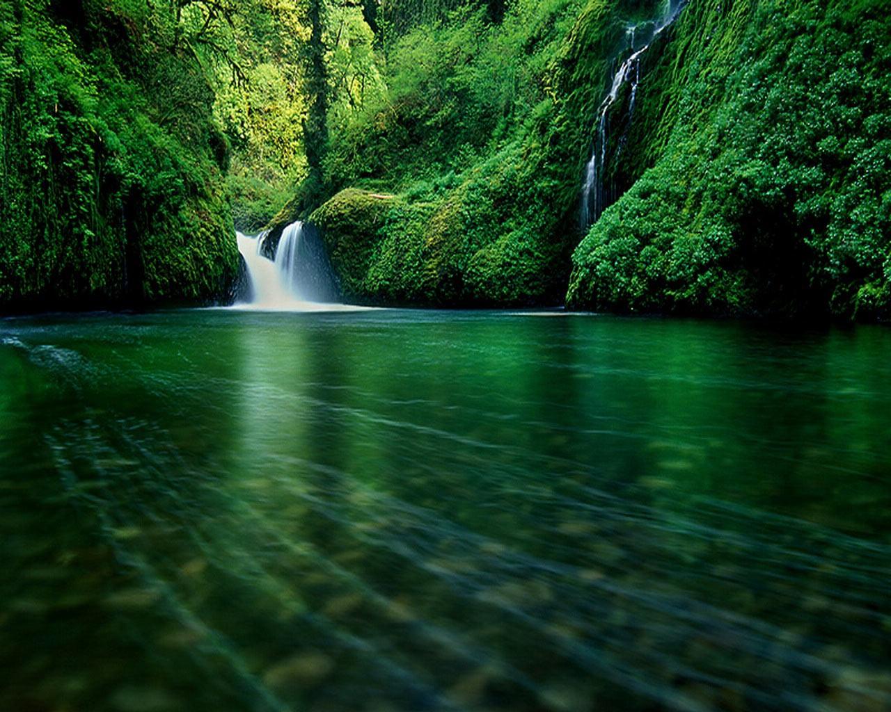 1280x1024 Nature Wallpaper: Mountain River Waterfall on Fast Mmountain River