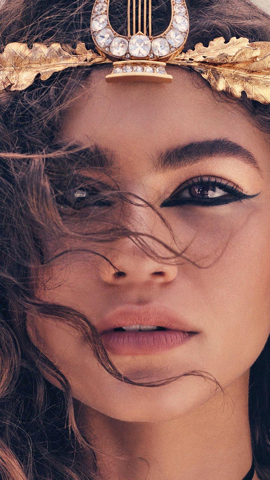 900x1600 Zendaya Coleman curly hair Wallpaper 2k Quad HD