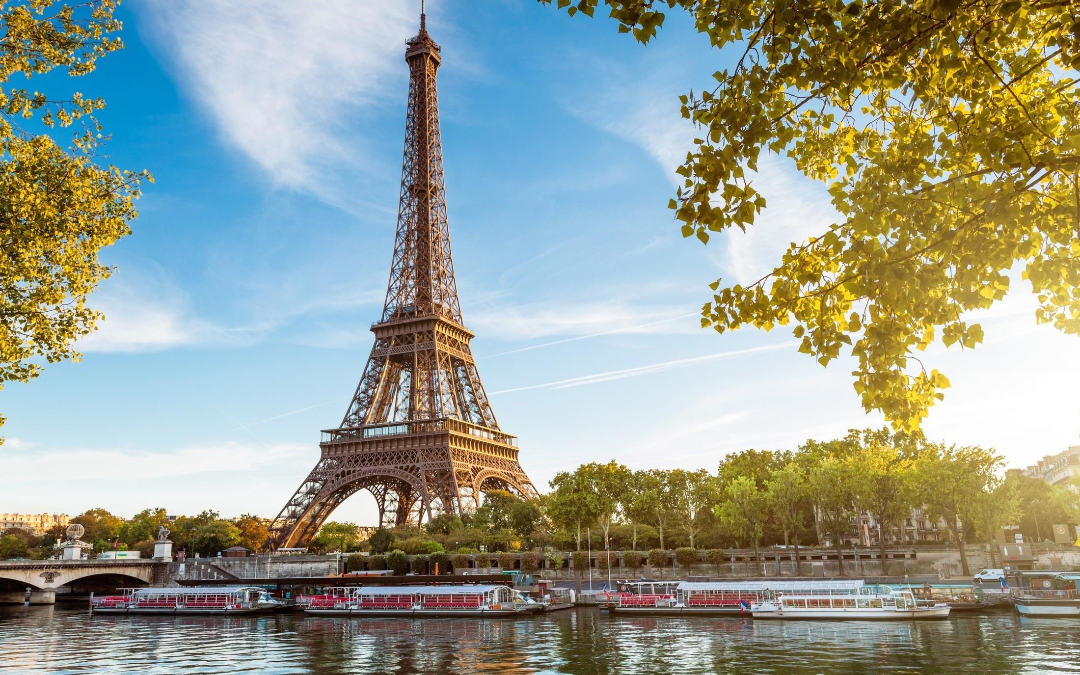 2200x1375 eiffel tower paris france wallpaper