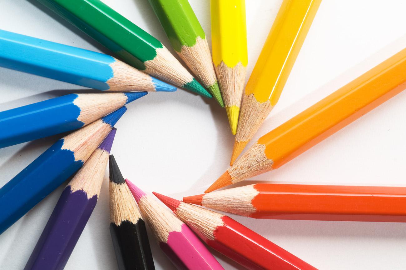 1300x864 QQ Wallpaper: Color pencil HD Wallpaper