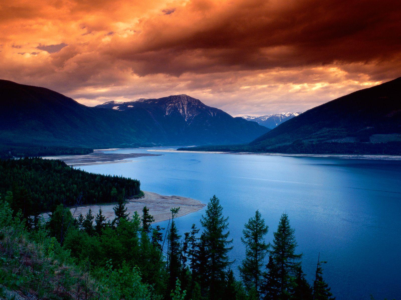 1600x1200 Bad Blog: Beautiful Lakes Wallpaper