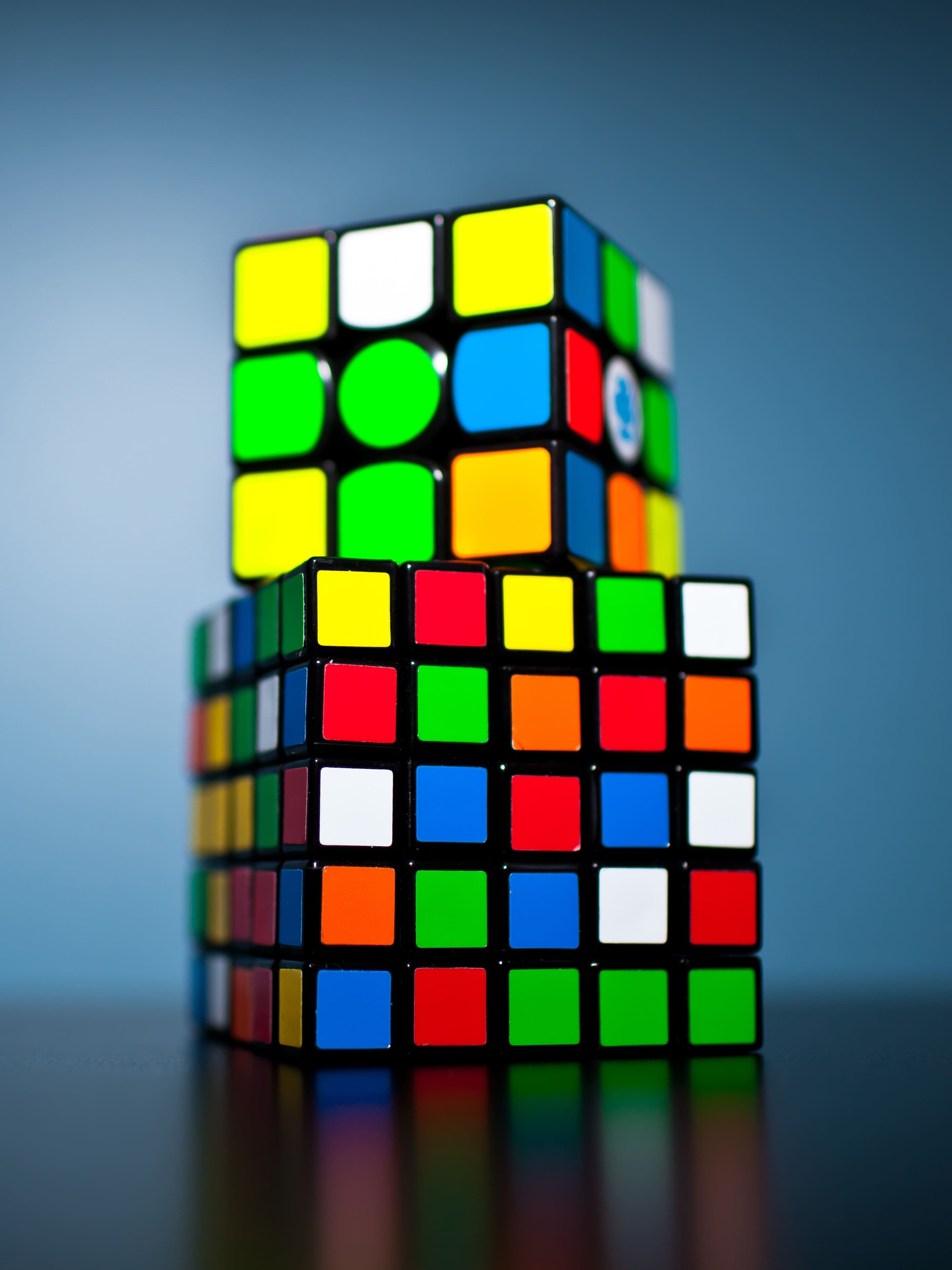 2880x3840 Rubik's Cube wallpaper