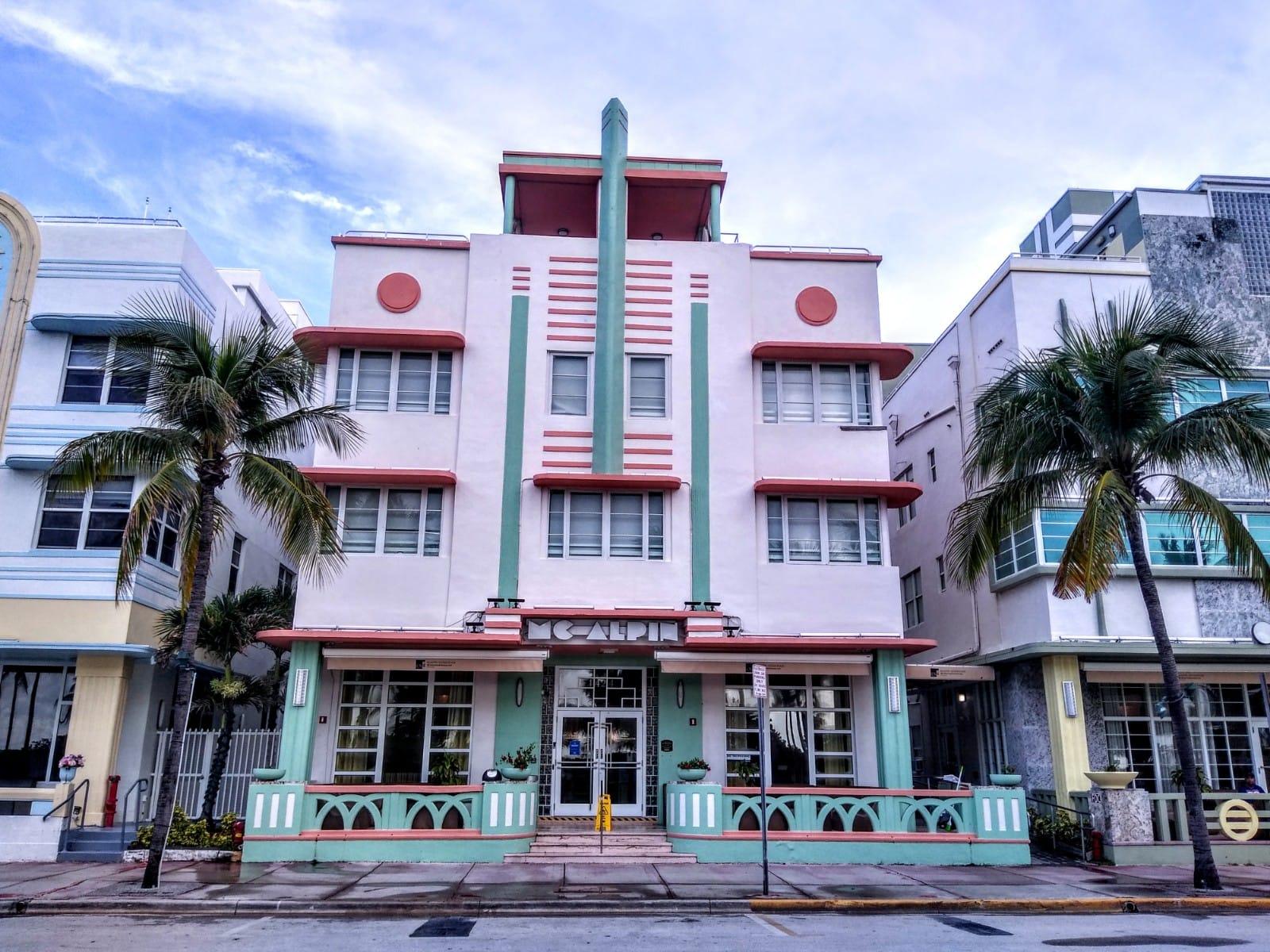 Miami Art Deco Wallpapers - Top Free Miami Art Deco Backgrounds