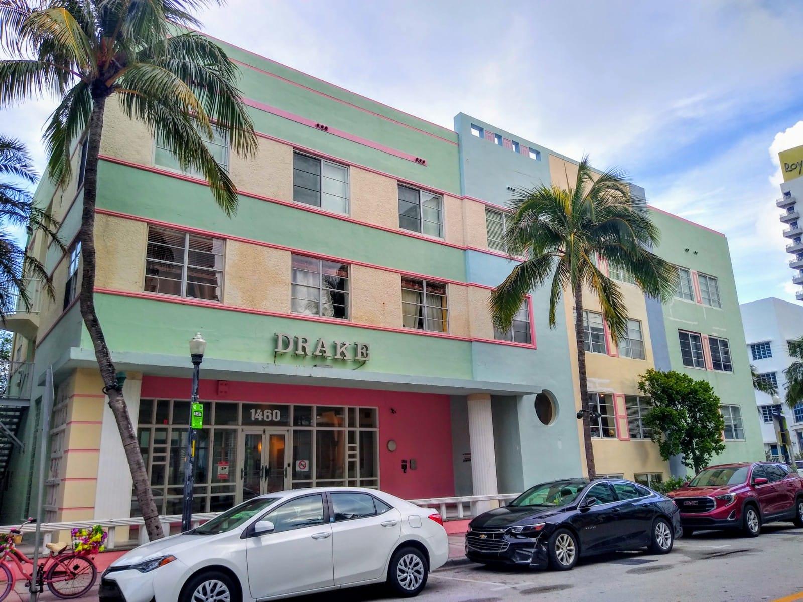 Miami Art Deco Wallpapers - Top Free Miami Art Deco Backgrounds