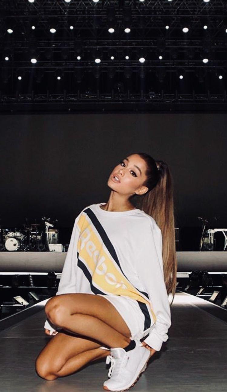 750x1294 Ariana Grande