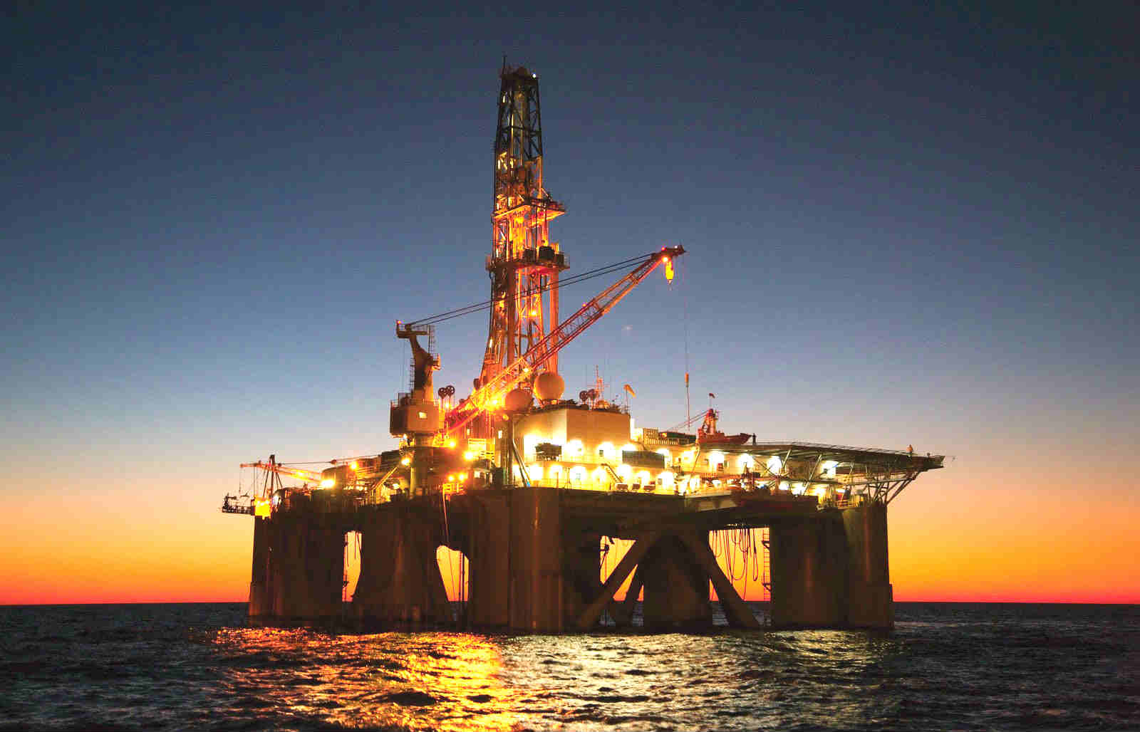 1600x1028 wallpaper berjalan, oil rig, semi submersible, vehicle, jackup rig, offshore drilling, drilling rig, watercraft, drillship, flotel, petroleum