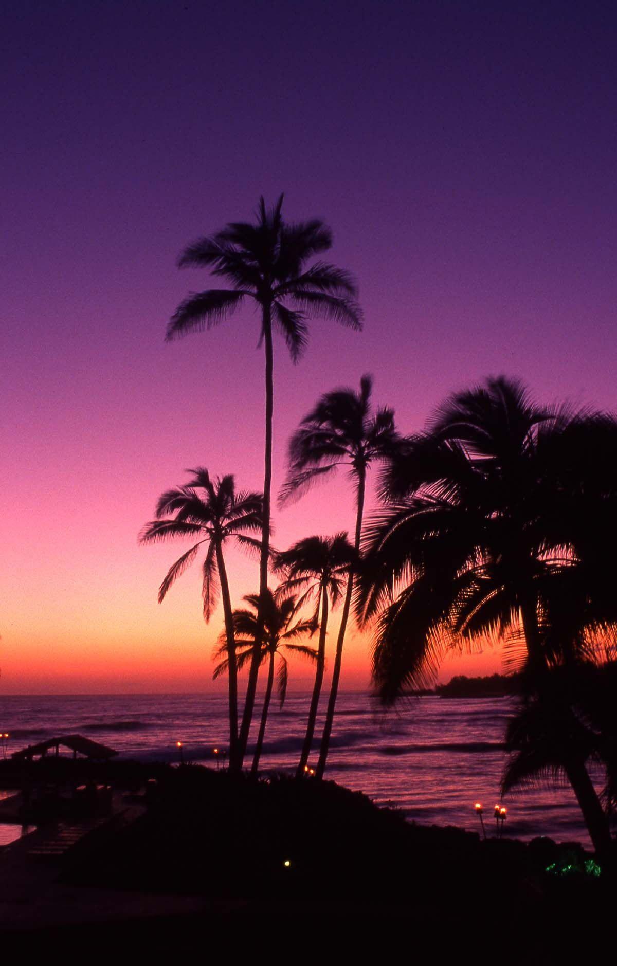 1200x1879 Tahiti sky at sunset. Purple sunset, Sunsets hawaii, Sunset wallpaper