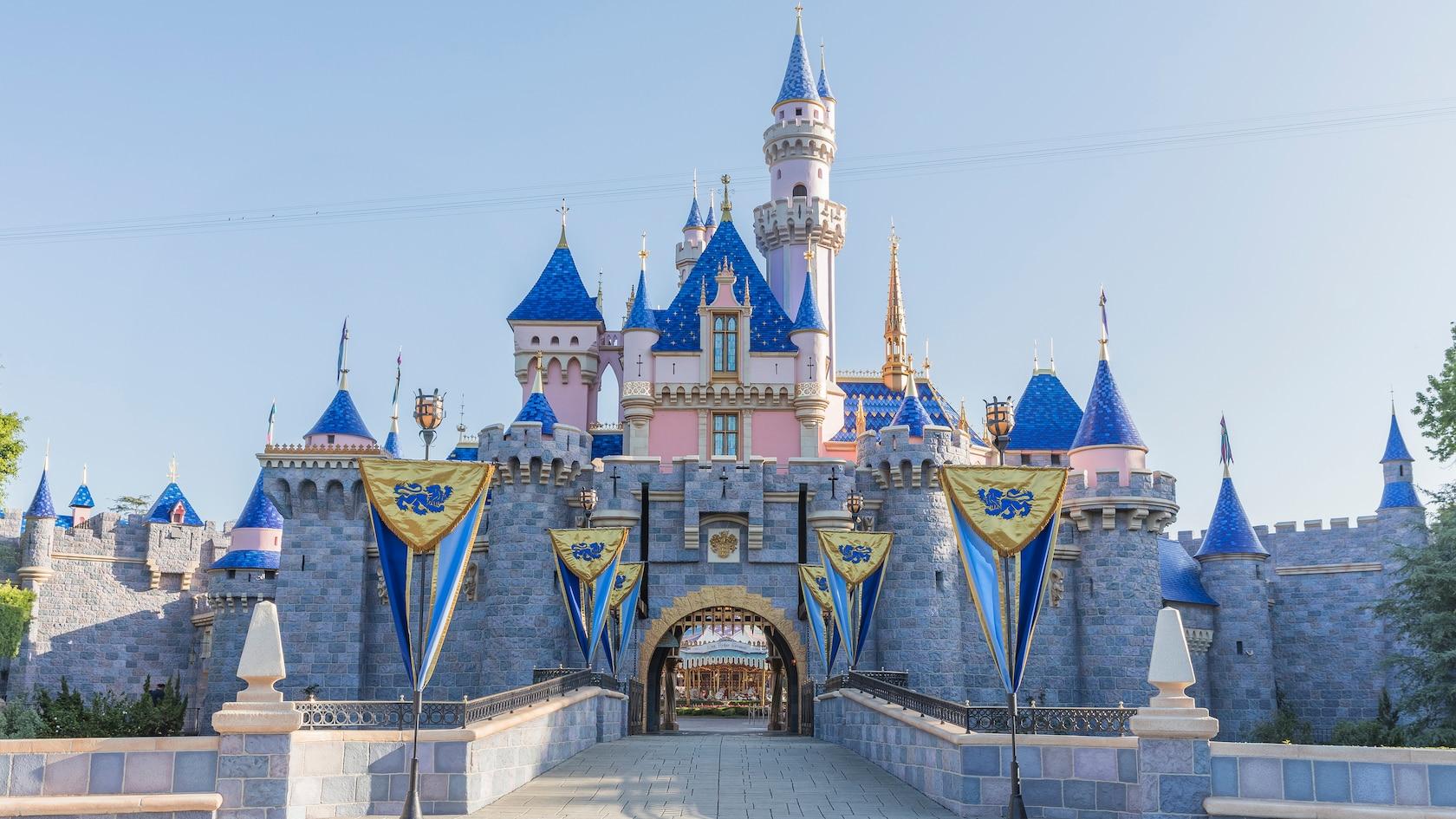 1680x945 Disneyland Park