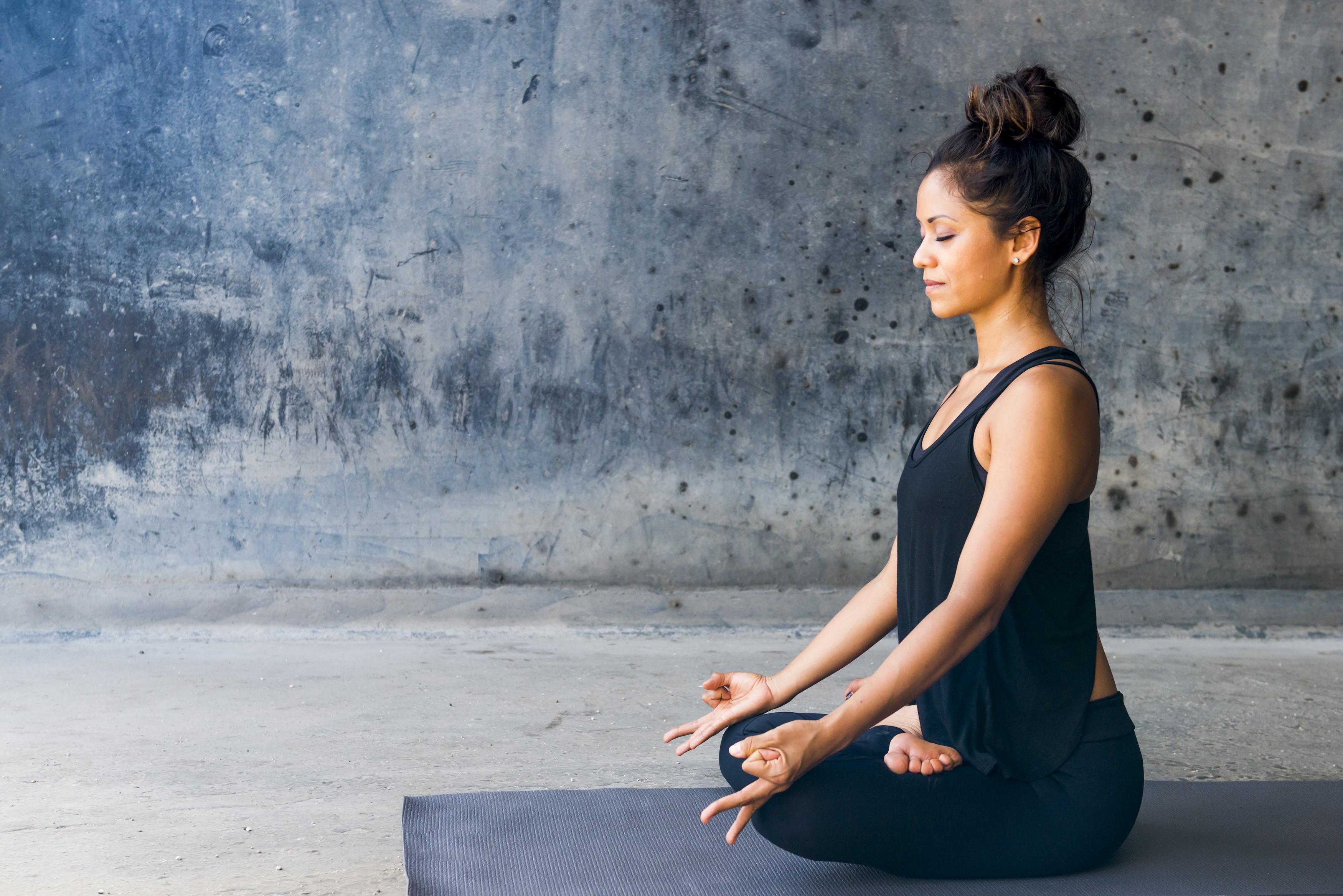 3500x2336 meditation yoga pose, Lotus position, Brunette girl, Yoga. Mocah HD Wallpaper