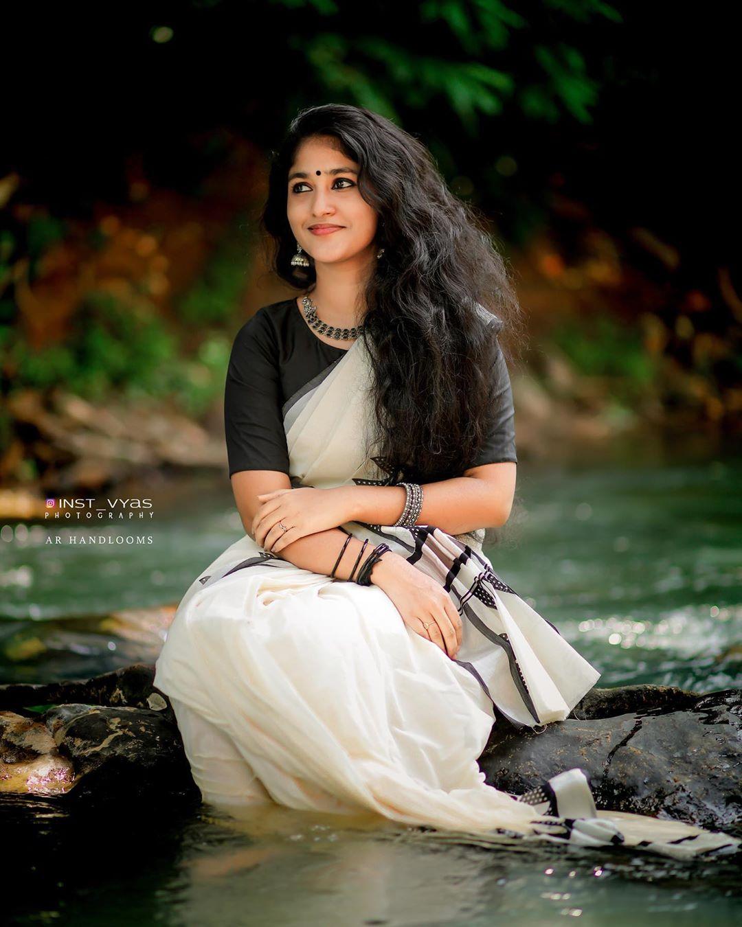 1080x1350 Malayalam Actress Kalyani Anil new saree hot photo Photo: HD Image, Picture, Stills, First Look Posters of Malayalam Actress Kalyani Anil new saree hot photo Movie