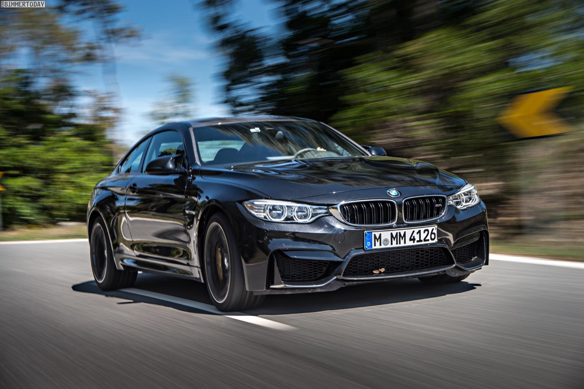 1920x1278 BMW Cars: BMW M4 Coupe in Sapphire Black