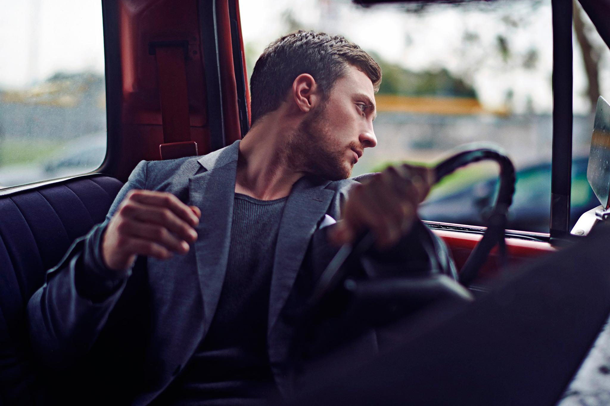2048x1365 Aaron Taylor Johnson HD Wallpaper