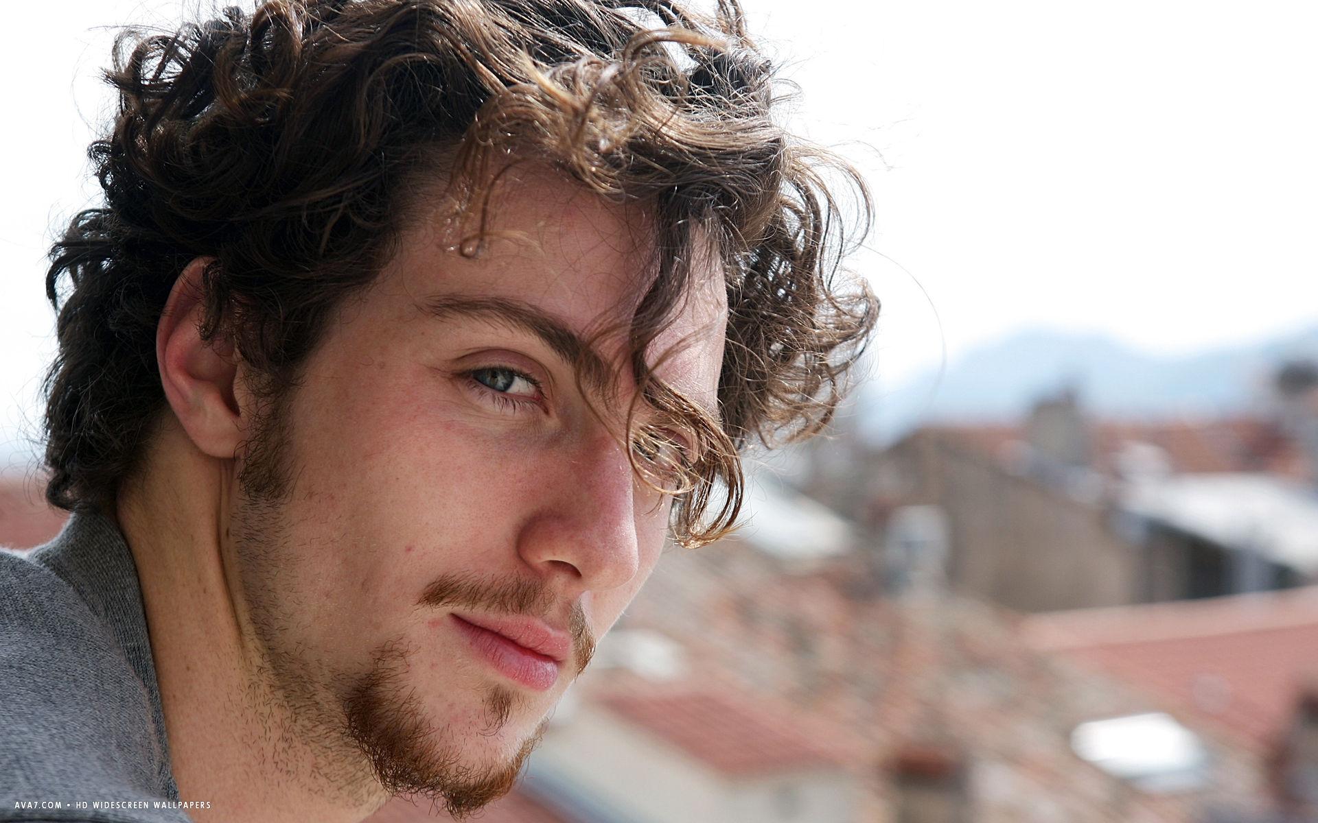 1920x1200 aaron taylor johnson actor HD widescreen wallpaper / actors background