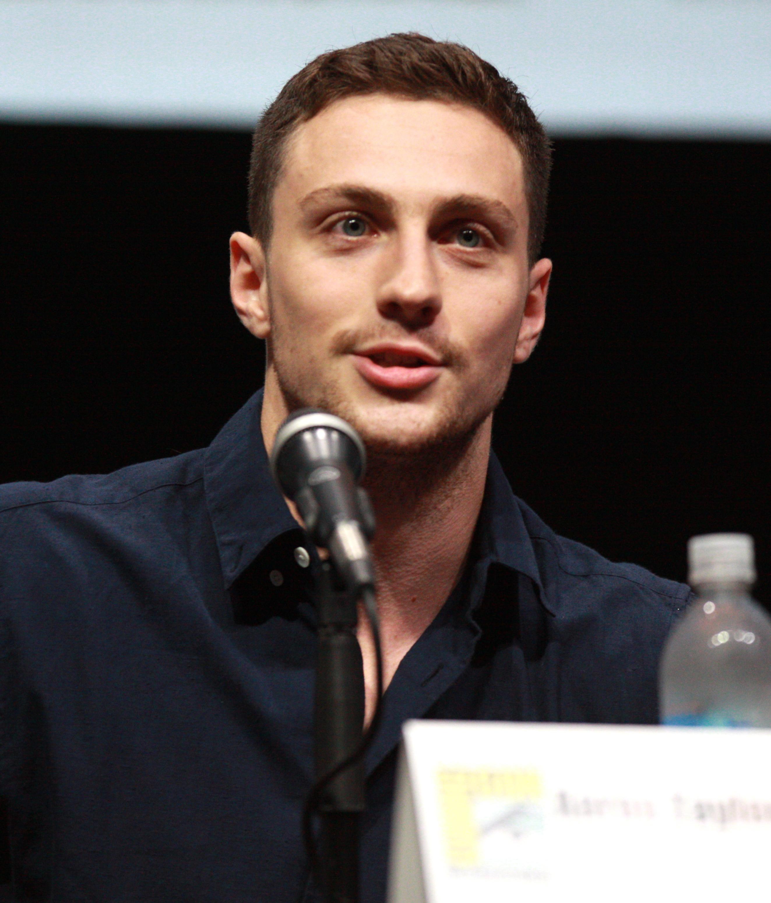 2646x3096 Aaron Taylor Johnson By Gage
