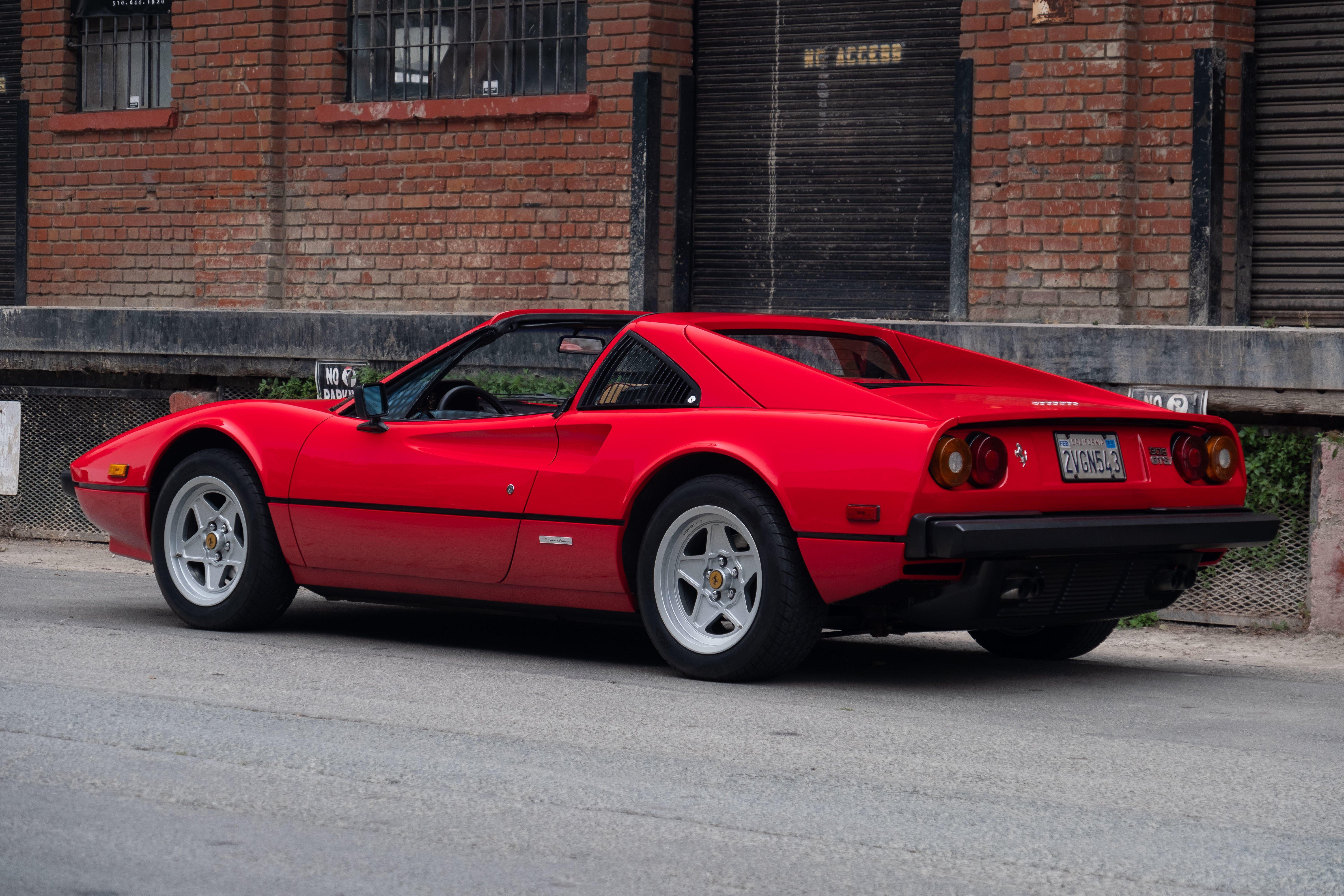 6000x4000 Ferrari 308. Classic Driver Market