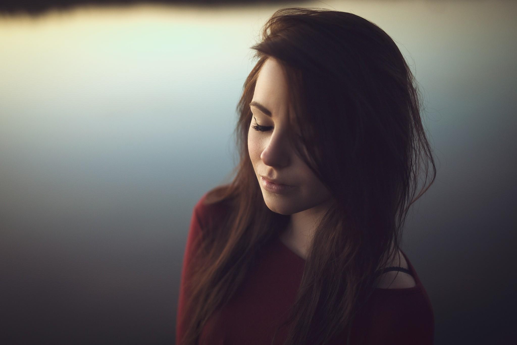 2048x1365 women, Portrait, Face, Closed Eyes Wallpaper HD / Desktop and Mobile Background