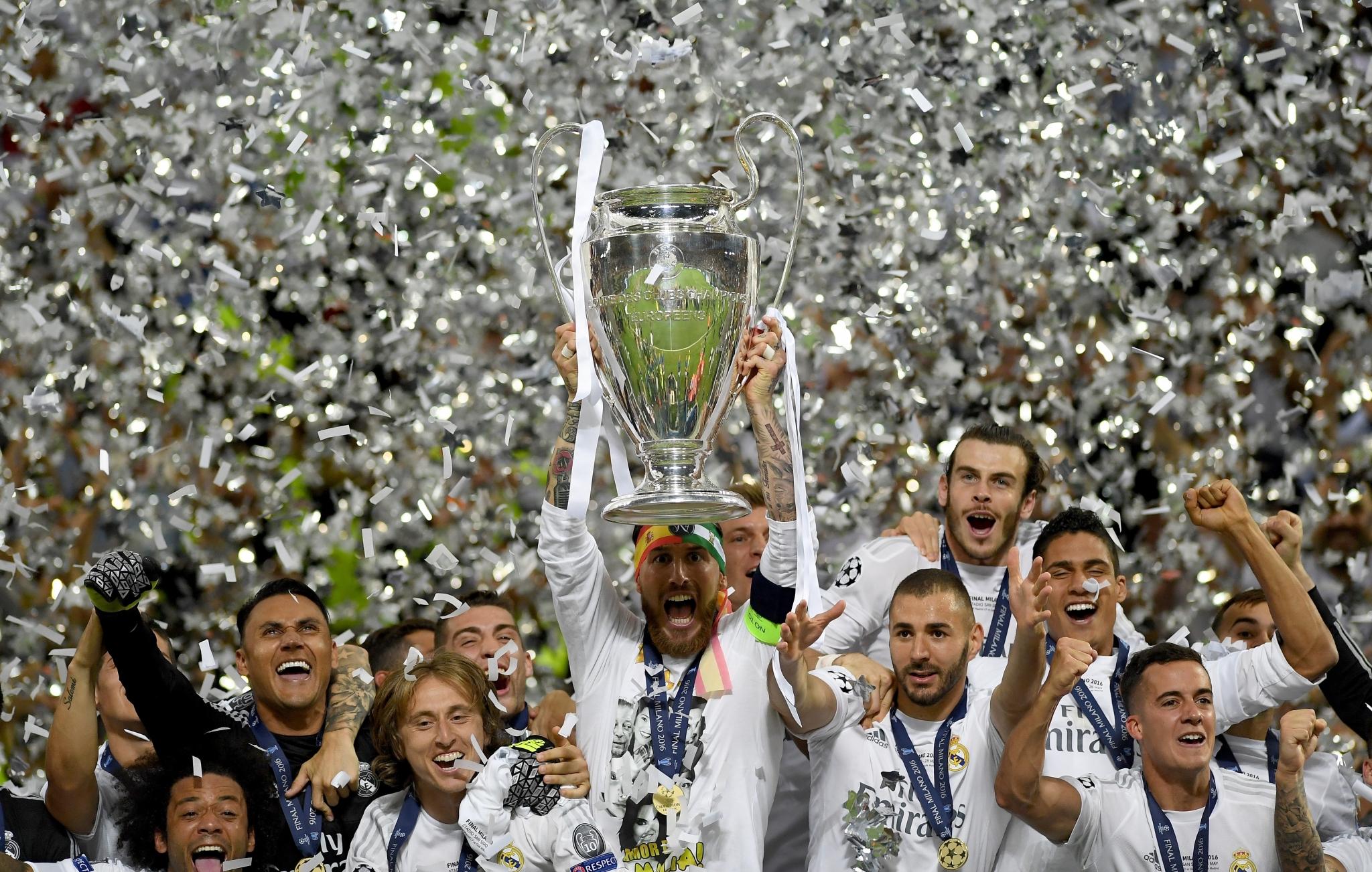 2048x1303 real madrid computer desktop background. Mocah HD Wallpaper