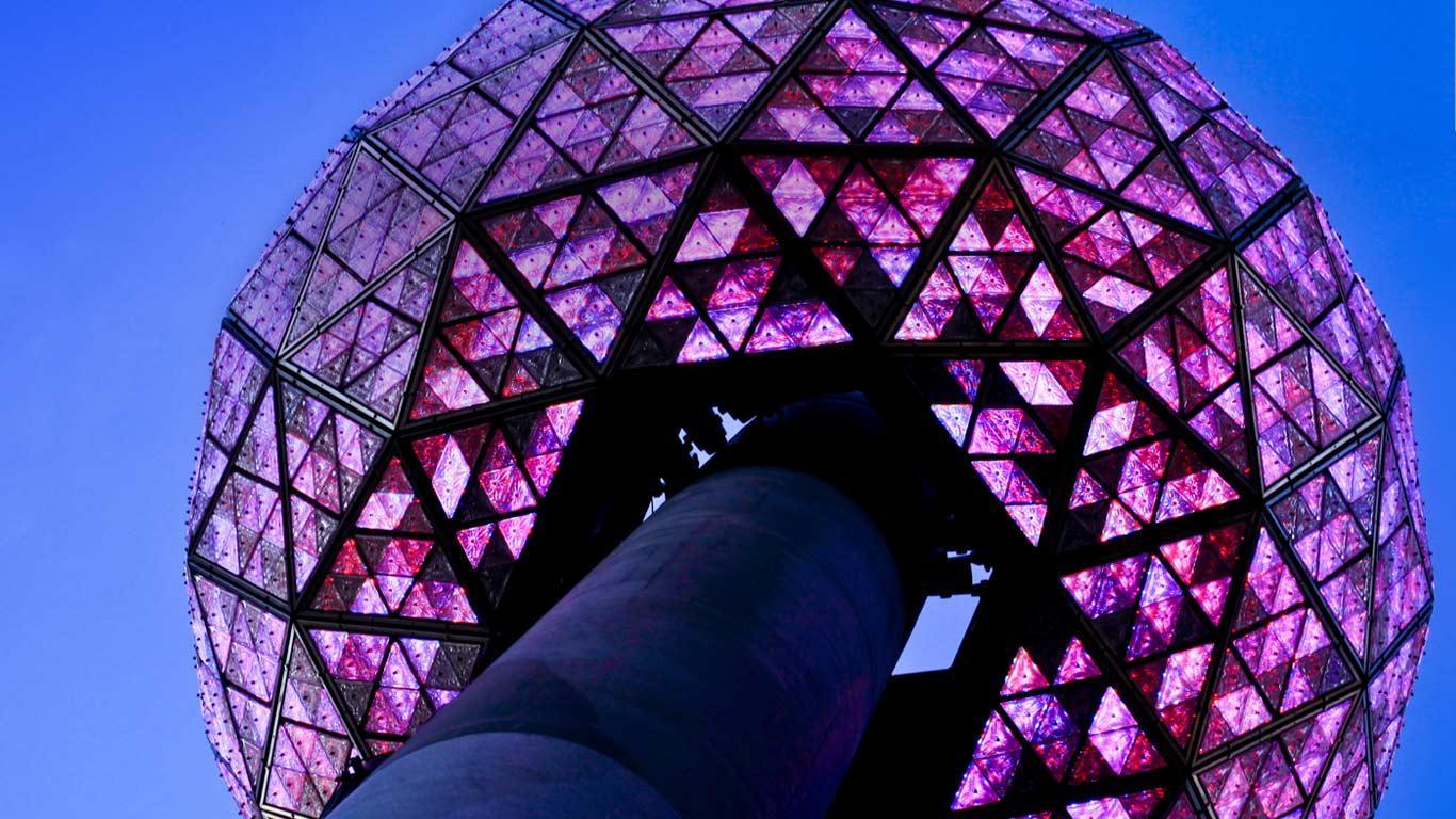 1366x768 The New Year's Eve ball set up celebrations in Times Square in New