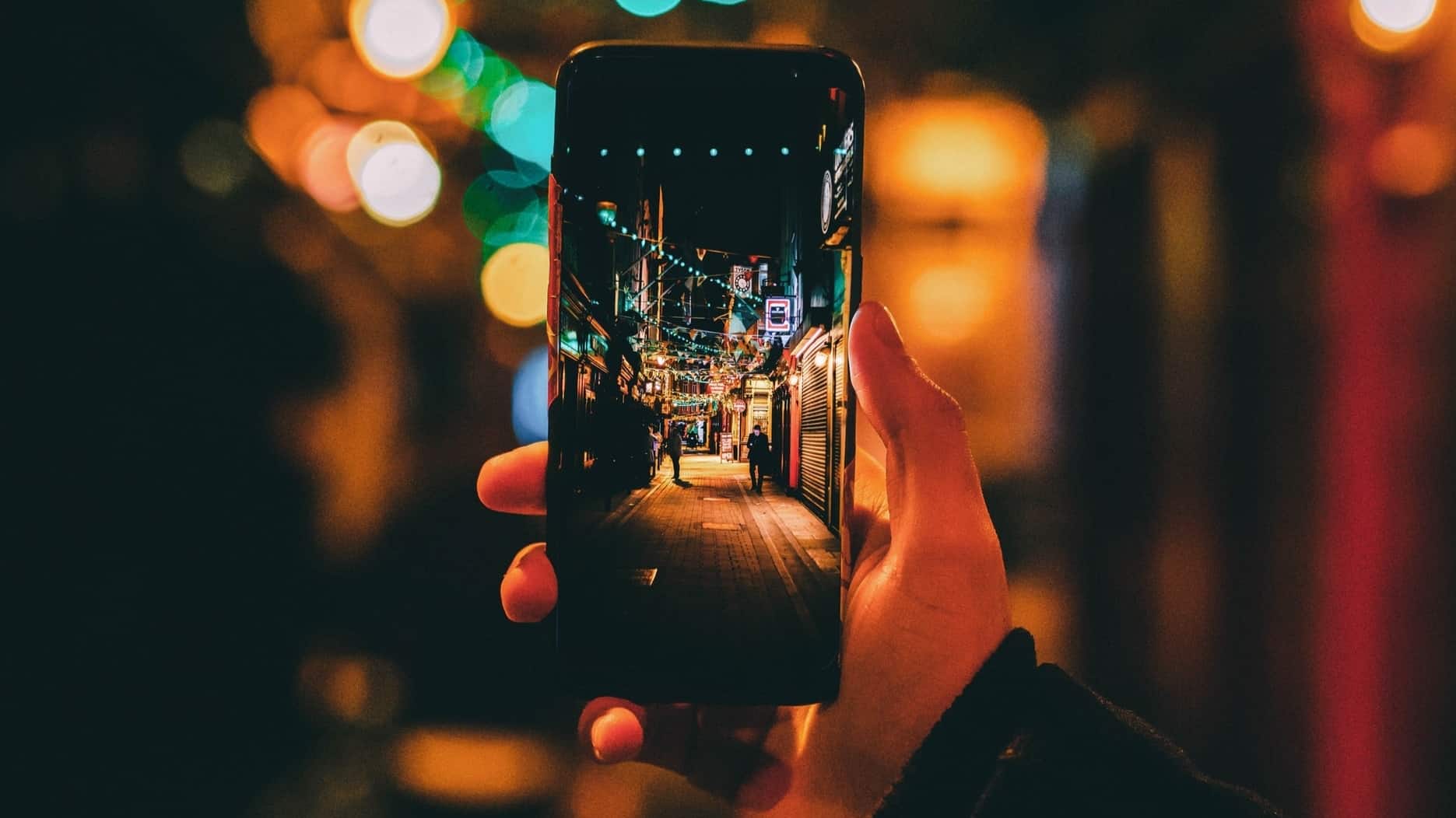 1871x1052 Best Wallpaper Apps for iPhone & Android (2021)