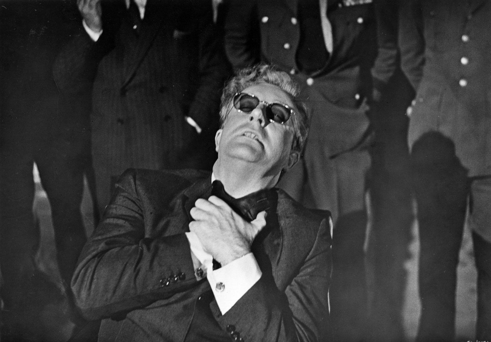 1600x1115 Dr. Strangelove or: How I Learned to Stop Worrying and Love the Bomb. film by Kubrick [1964]