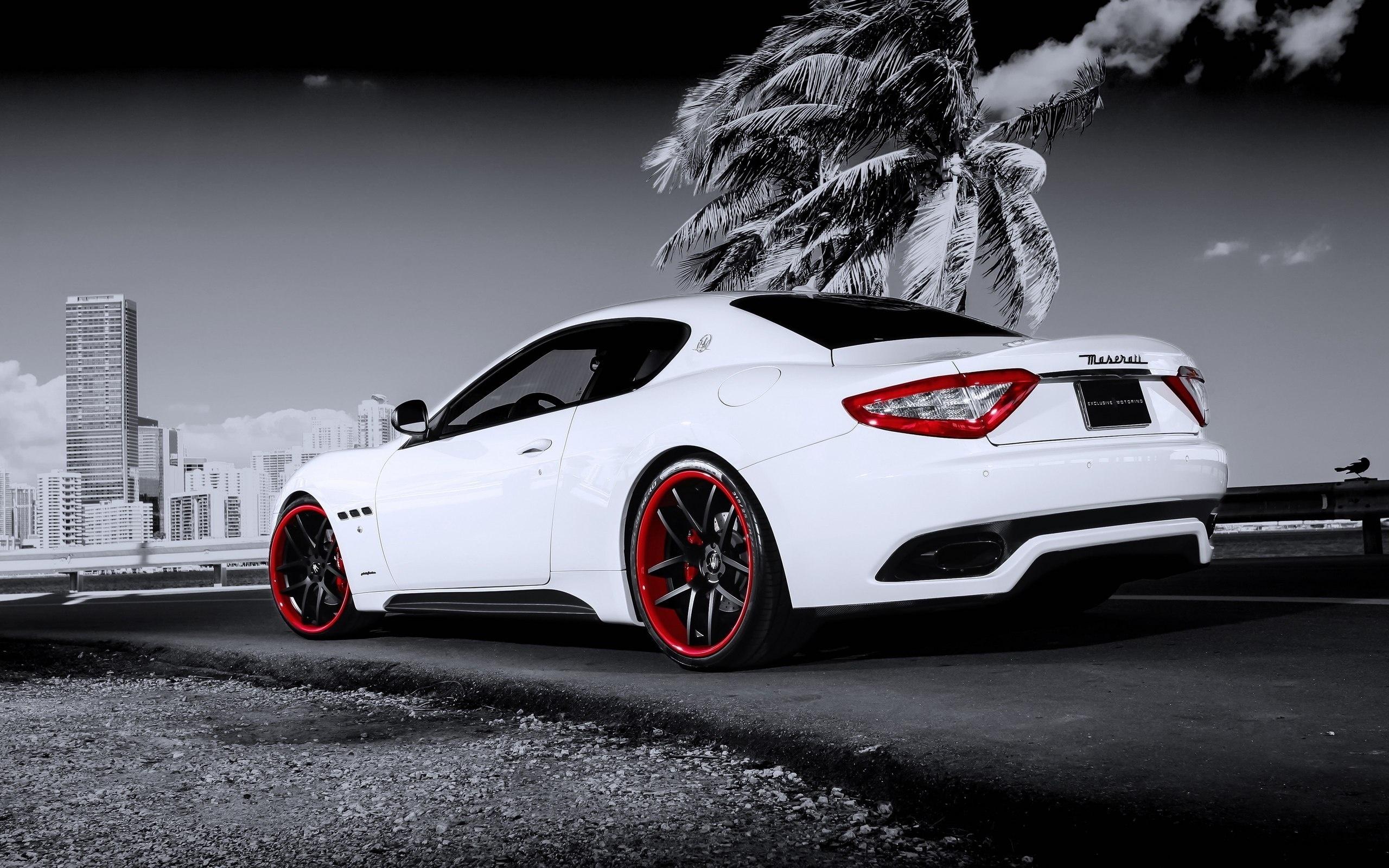 2560x1600 Amazing Maserati Wallpaper