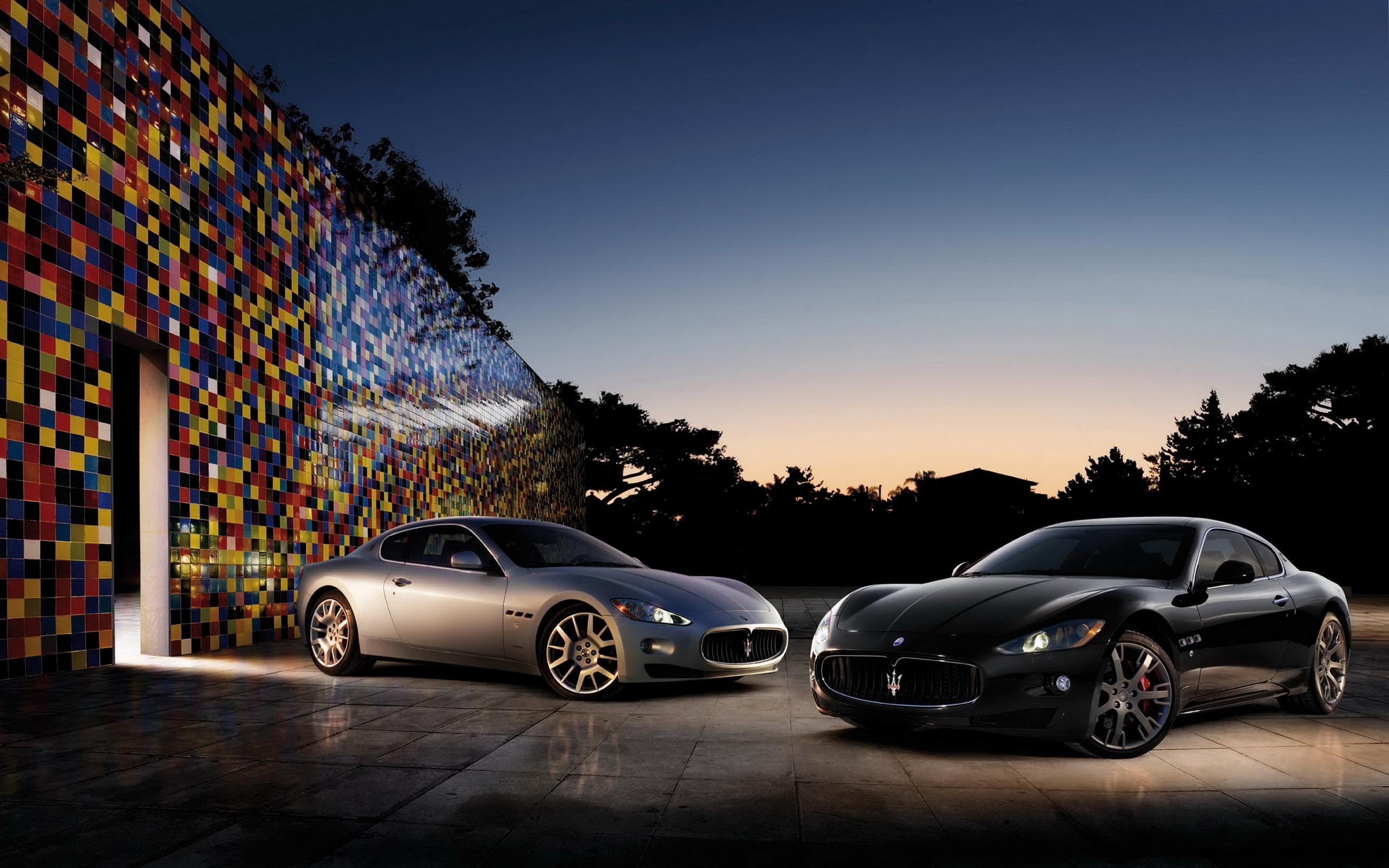 2600x1625 Maserati Wallpaper