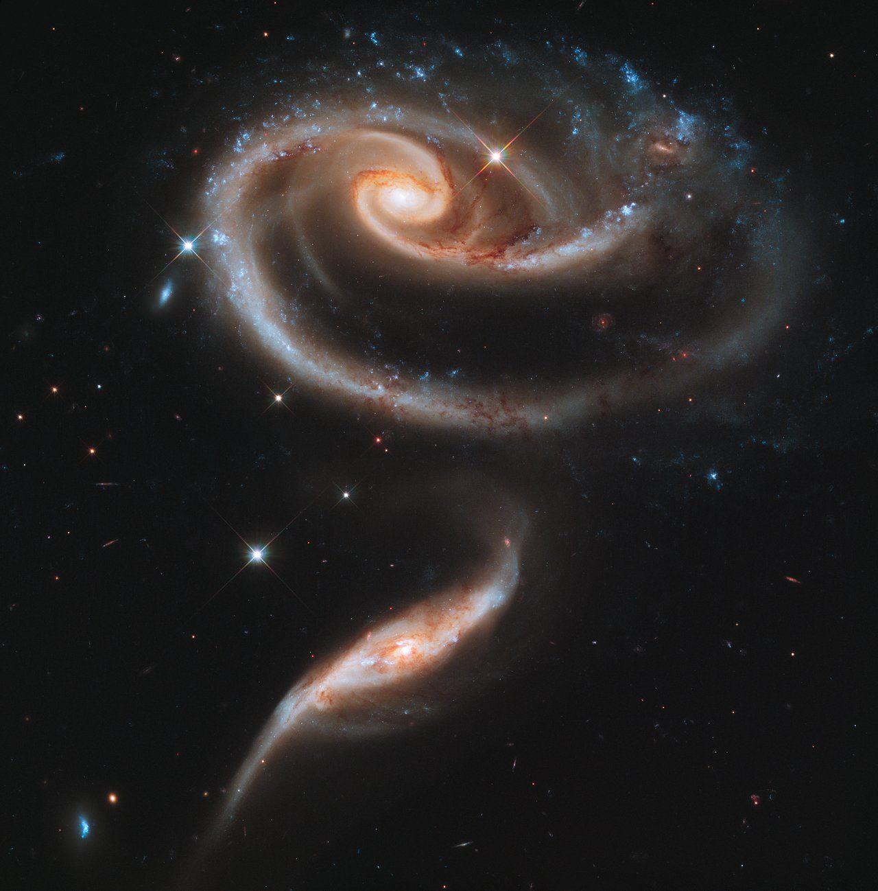 1280x1298 Gorgeous galaxies celebrate Hubble's 21st birthday Astronomy