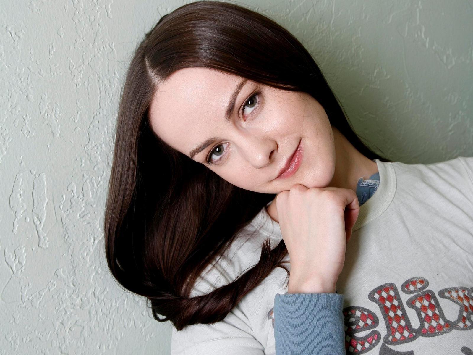 1600x1200 Jena Malone Wallpaper and Background Imagex1200