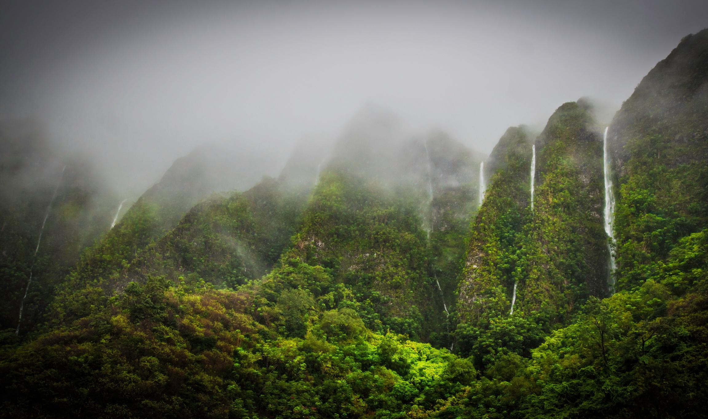 2304x1365 Waterfalls Tropics Mountains Jungle Highlands Oahu Hawaii wallpaperx1365