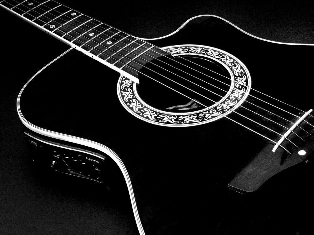 1024x768 Black Acoustic Guitar Wallpaper