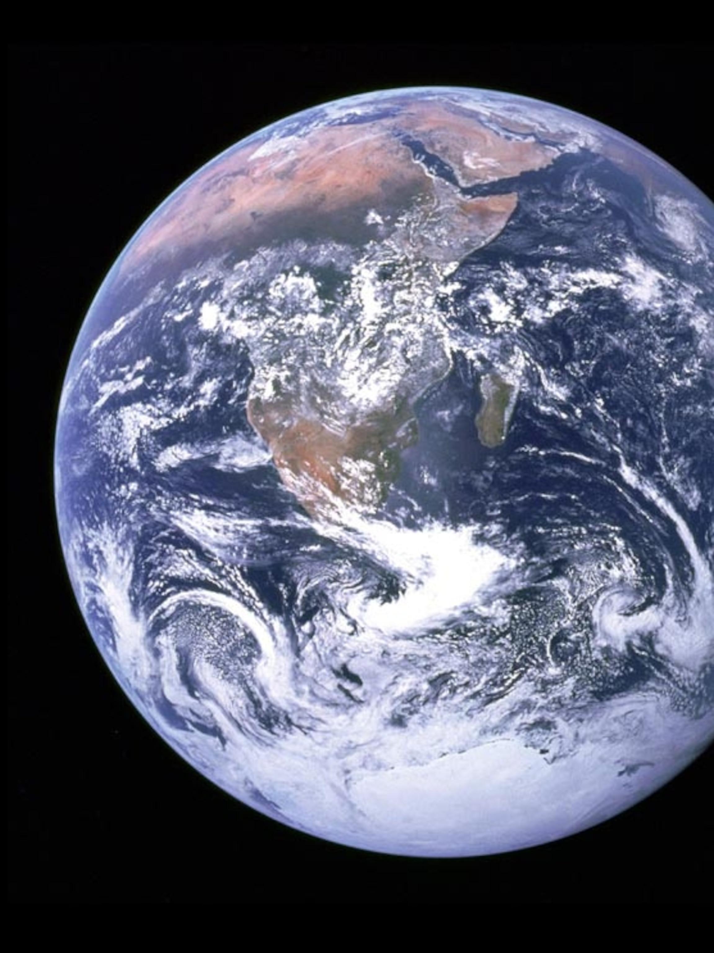 2303x3072 Planet Earth facts and information