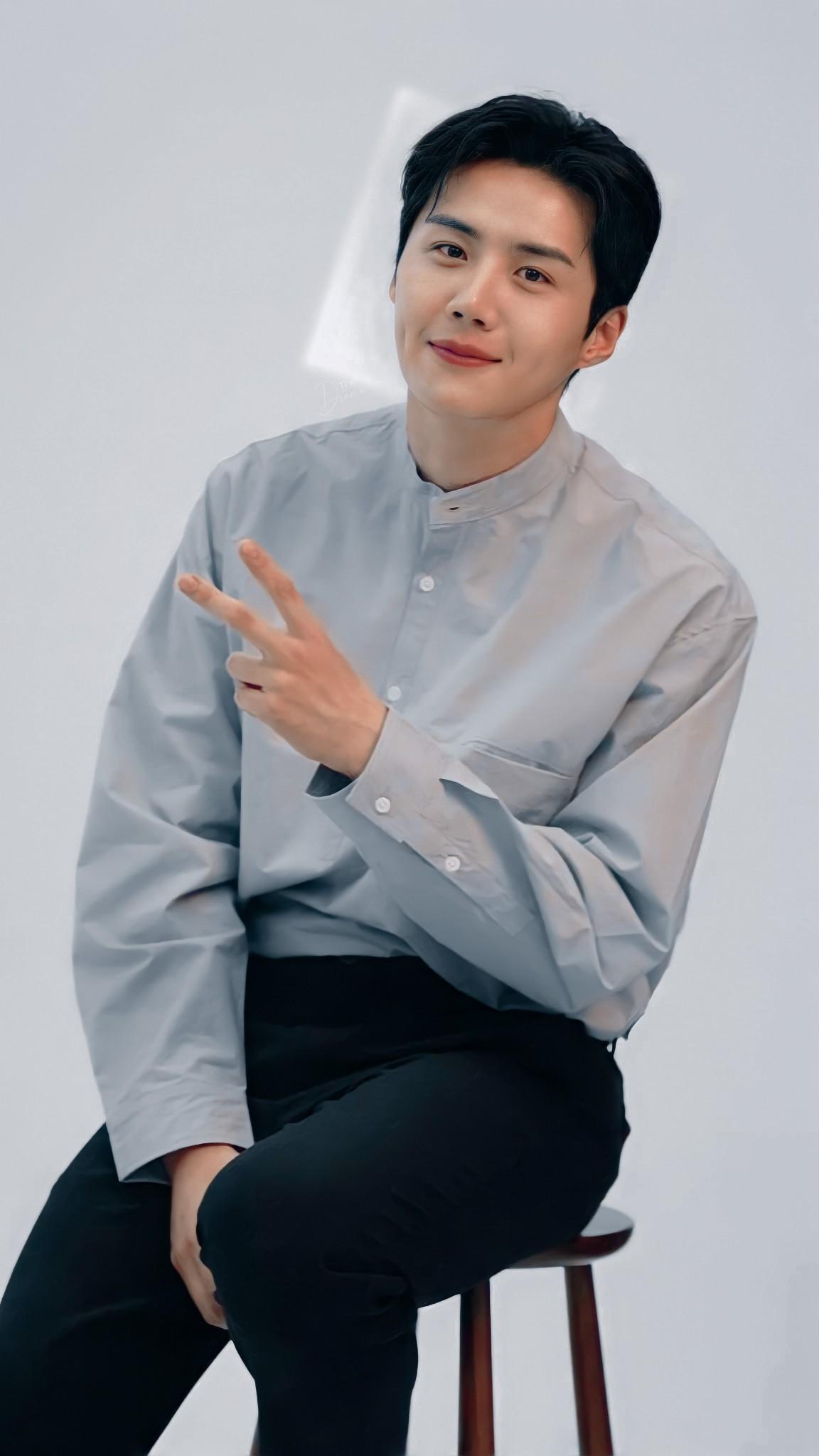 1152x2048 kim seon ho lockscreens