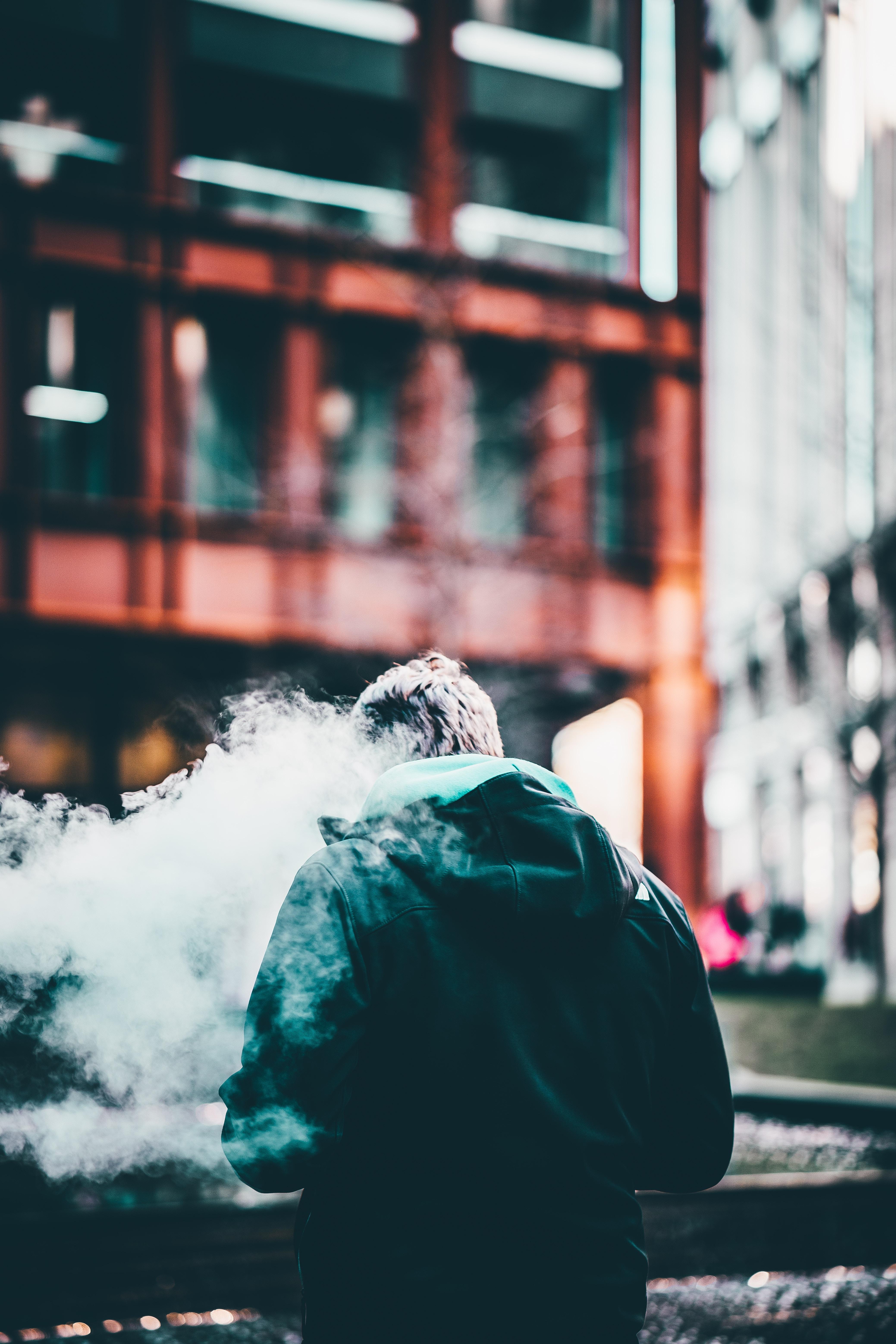 4155x6230 The Best Vape Pens for Vape Tricks Galleria South Loop Houston