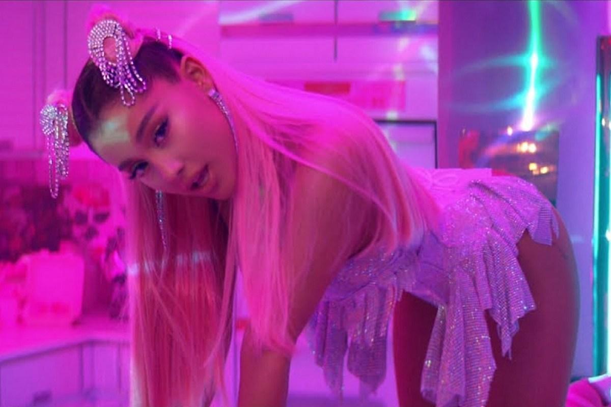 Ariana 7 Rings Wallpapers Top Free Ariana 7 Rings Backgrounds Wallpaperaccess
