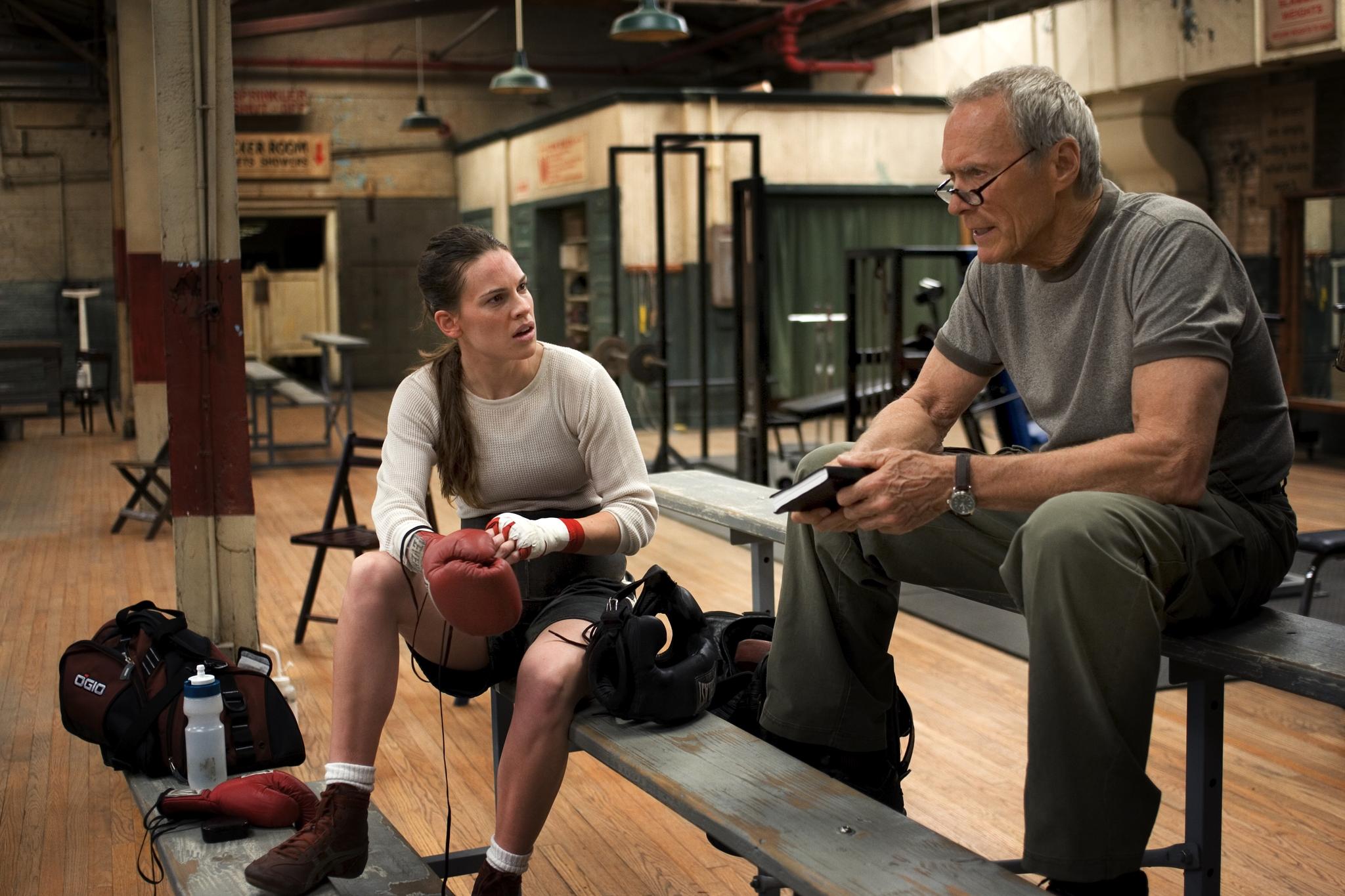2048x1365 Million Dollar Baby (2004)