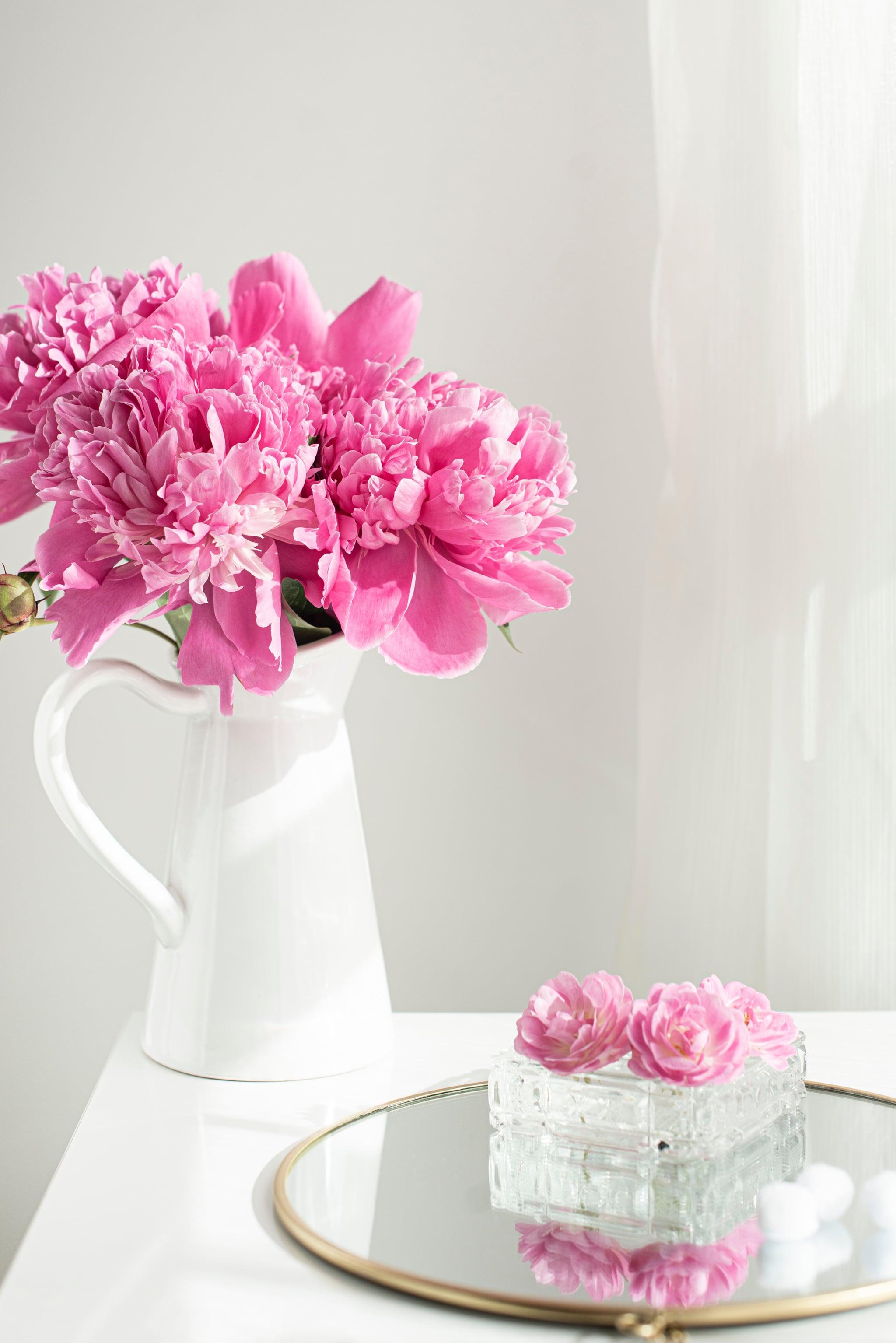 2048x3069 Pink Flowers iPhone Wallpaper. The Most Romantic, Sweet, and Downright Dreamy iPhone Wallpaper For Valentine's Day. Tech Photo 26