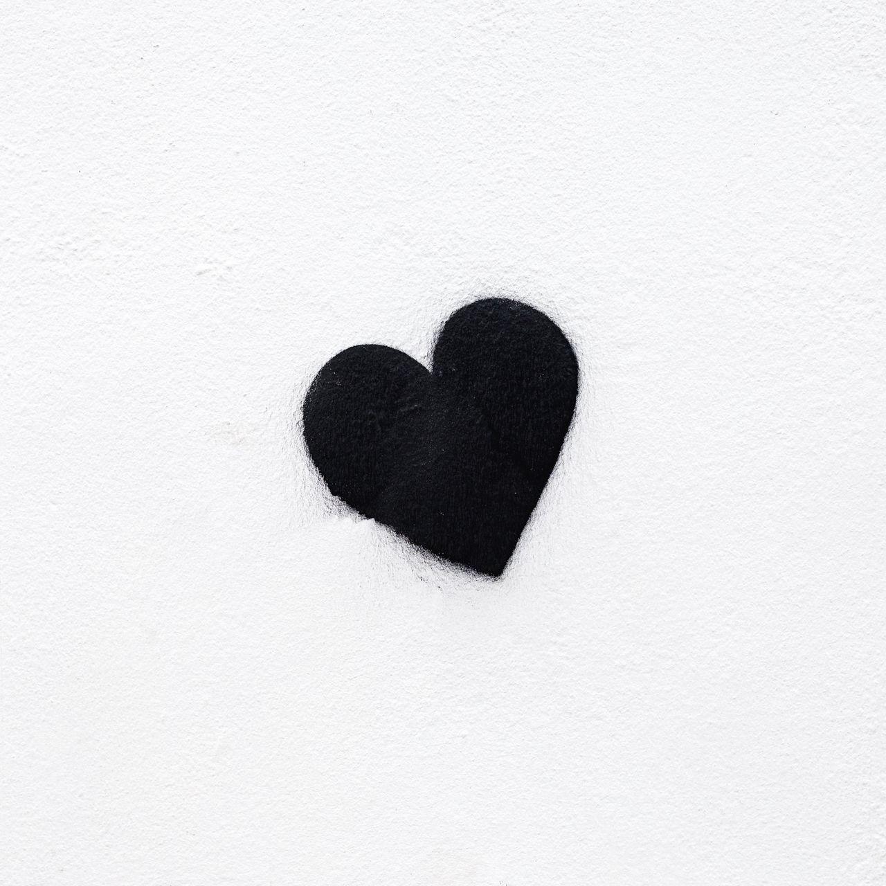 1280x1280 Download wallpaper 1280x1280 heart, bw, love, black, white, minimalism ipad, ipad ipad mini for parallax HD background