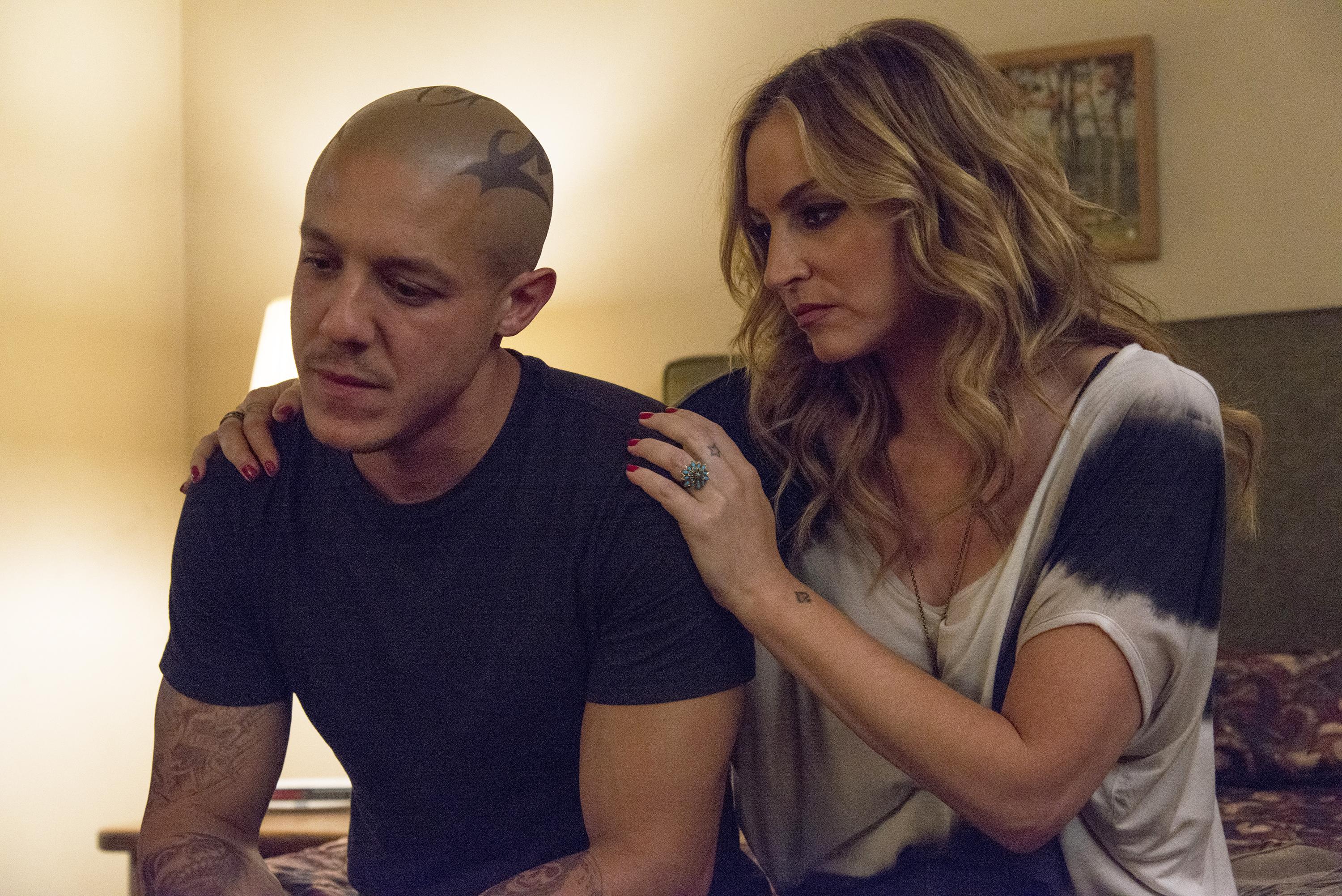 3000x2002 Theo Rossi