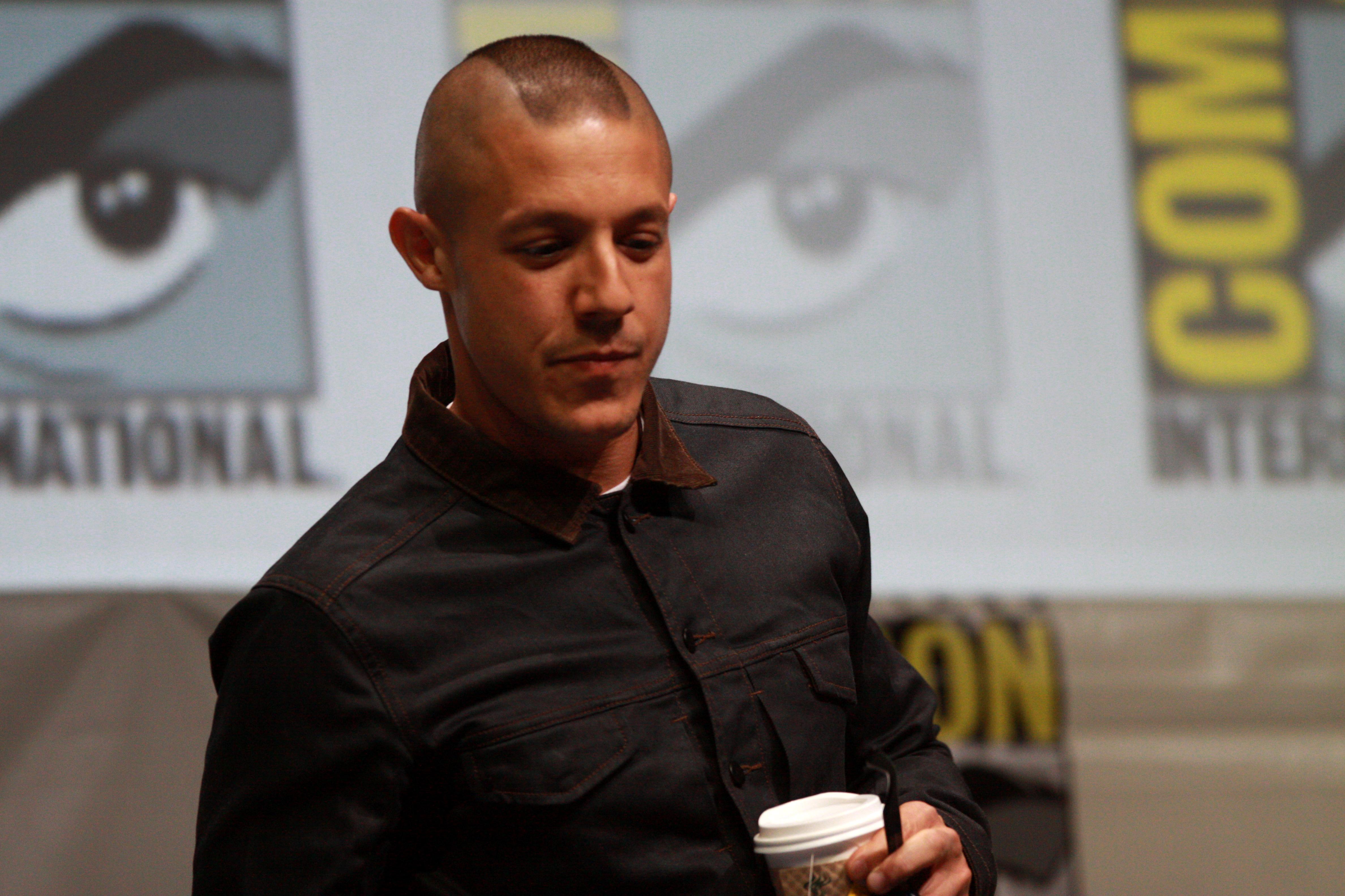 4752x3168 Picture of Theo Rossi, Picture Of Celebrities