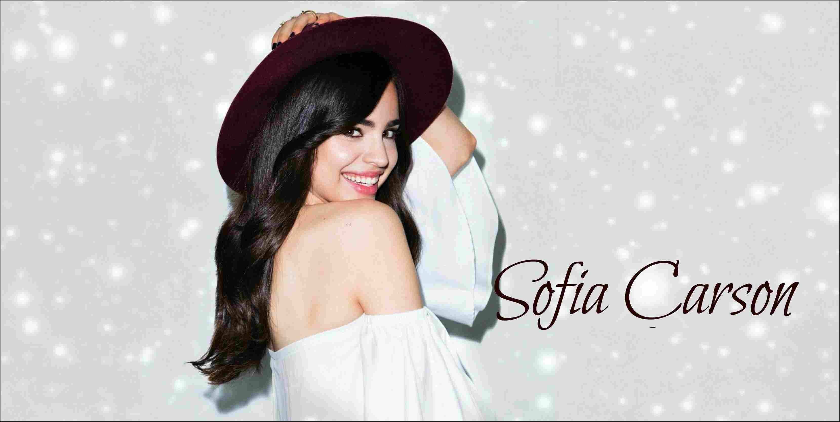 3318x1667 Sofia Carson Wallpaper