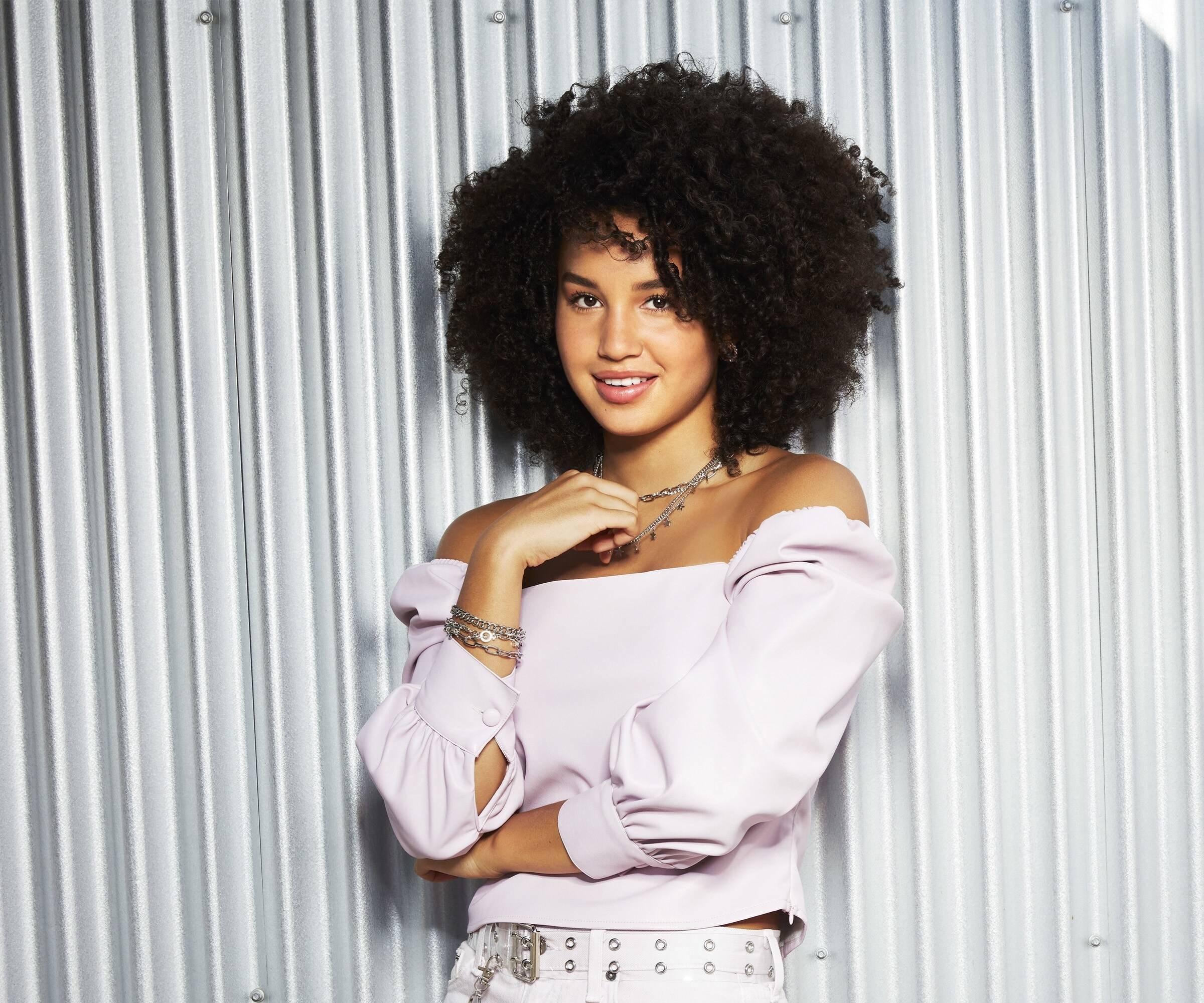 2400x2000 Sofia Wylie The Musical Actress Wallpaper, HD TV Series 4K Wallpaper, Image, Photo and Background