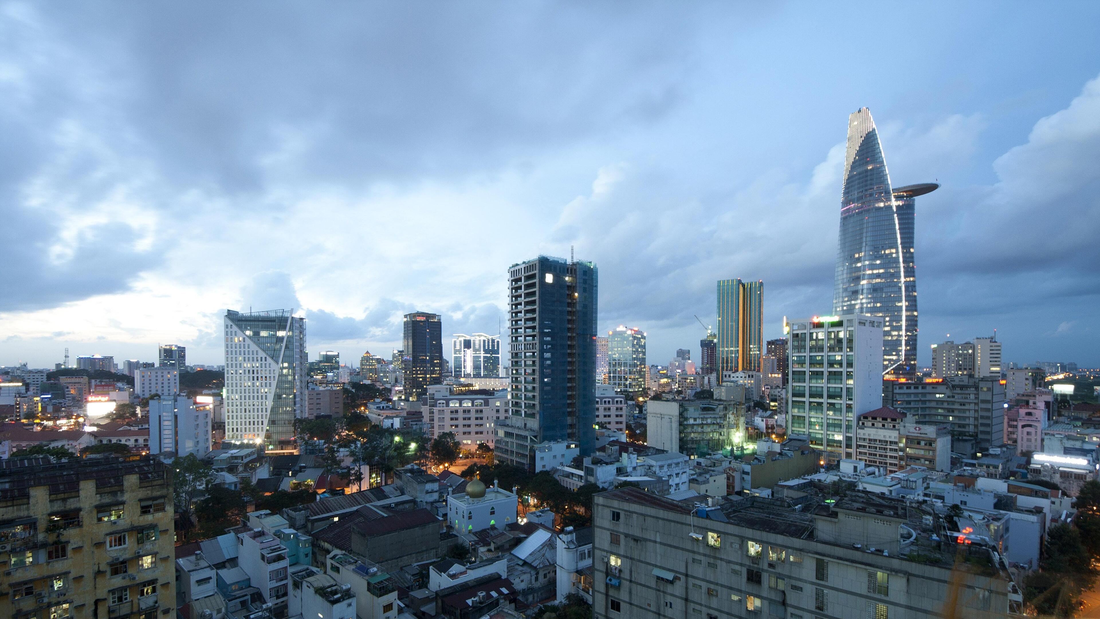 3840x2160 Saigon, Vietnam [3840 x 2160]: wallpaper