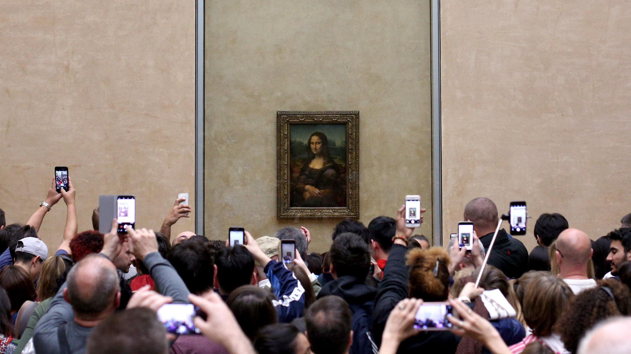 2048x1152 Is the virtual Mona Lisa better than the real one?