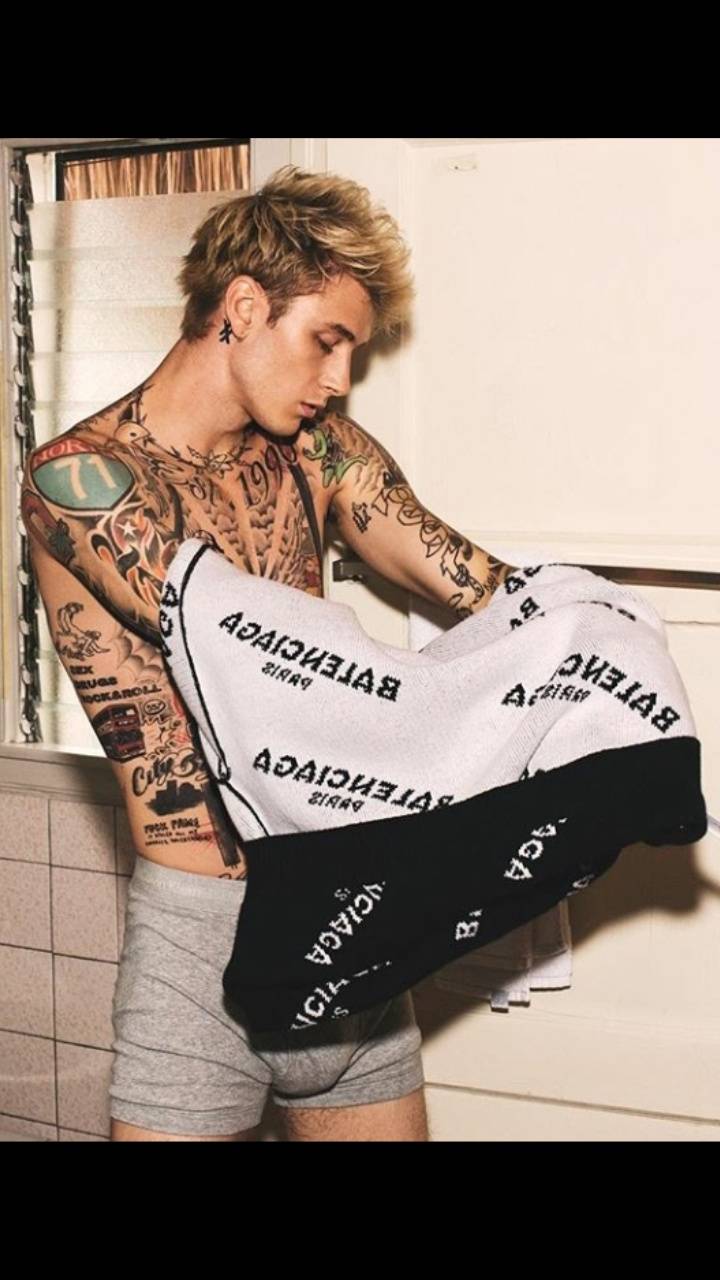 720x1280 MGK ( Machine Gun Kelly) Wallpaper