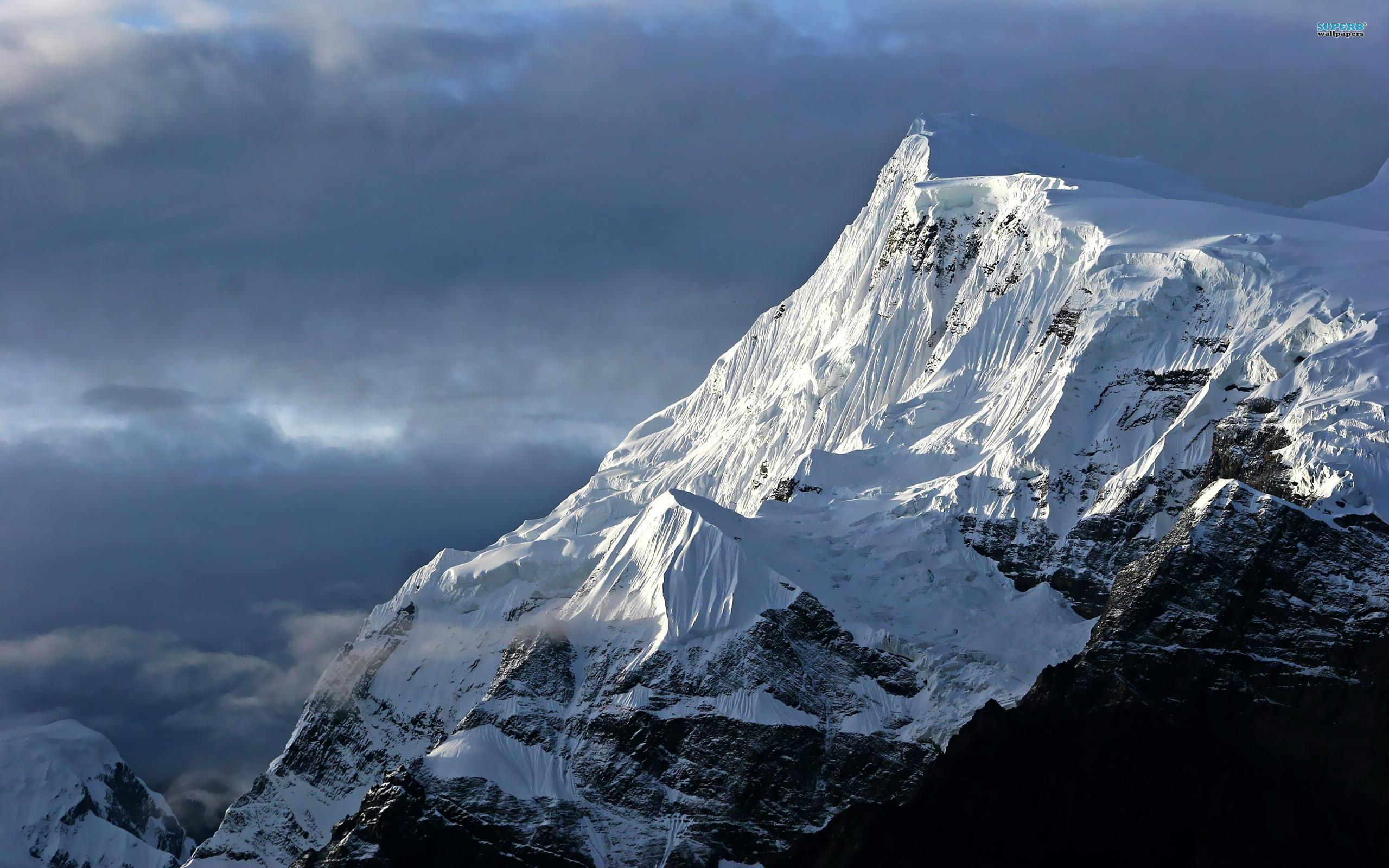 2560x1600 Mountain Wallpaper
