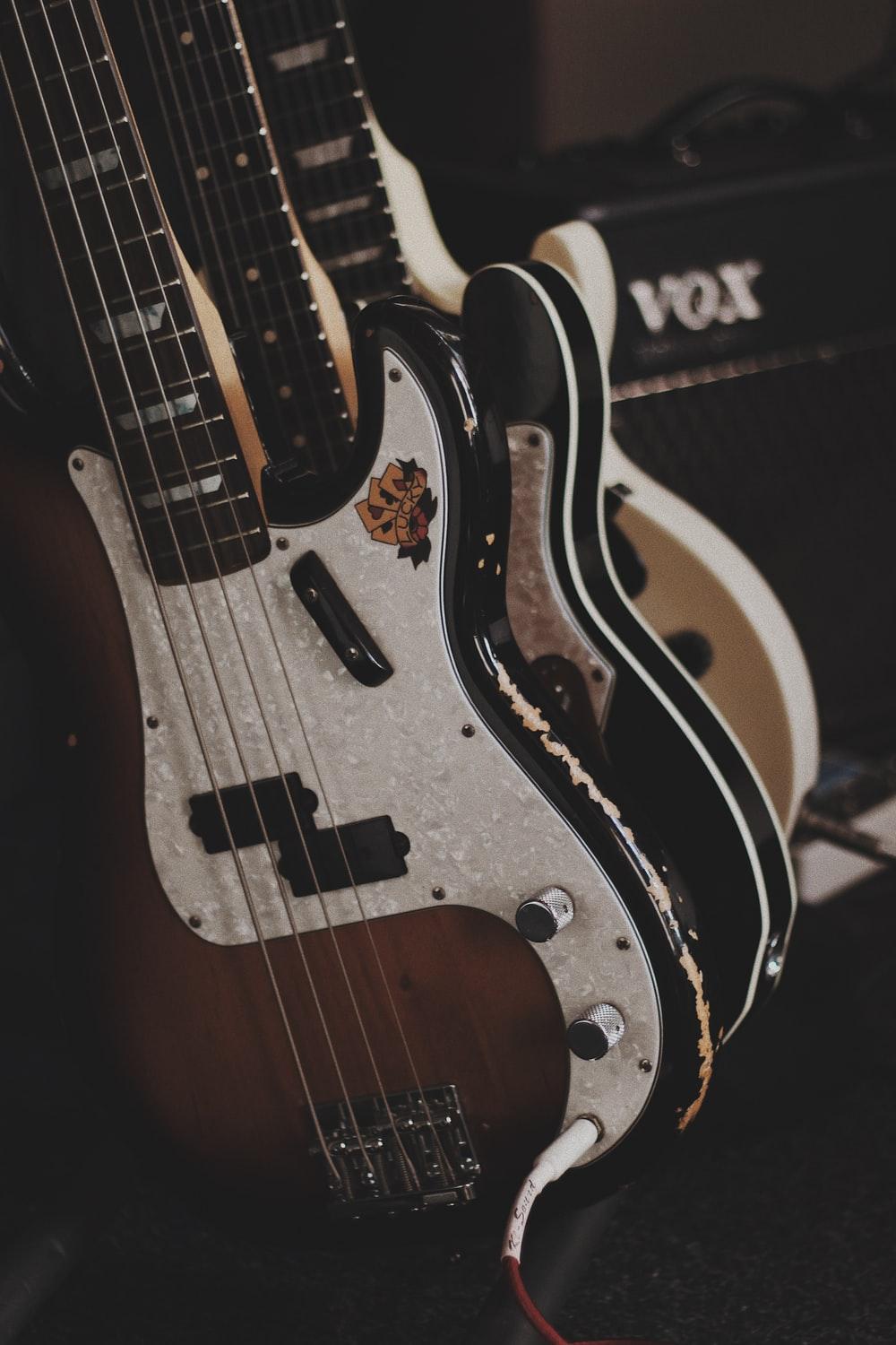 1000x1500 Bass Guitar Picture [HD]. Download Free Image